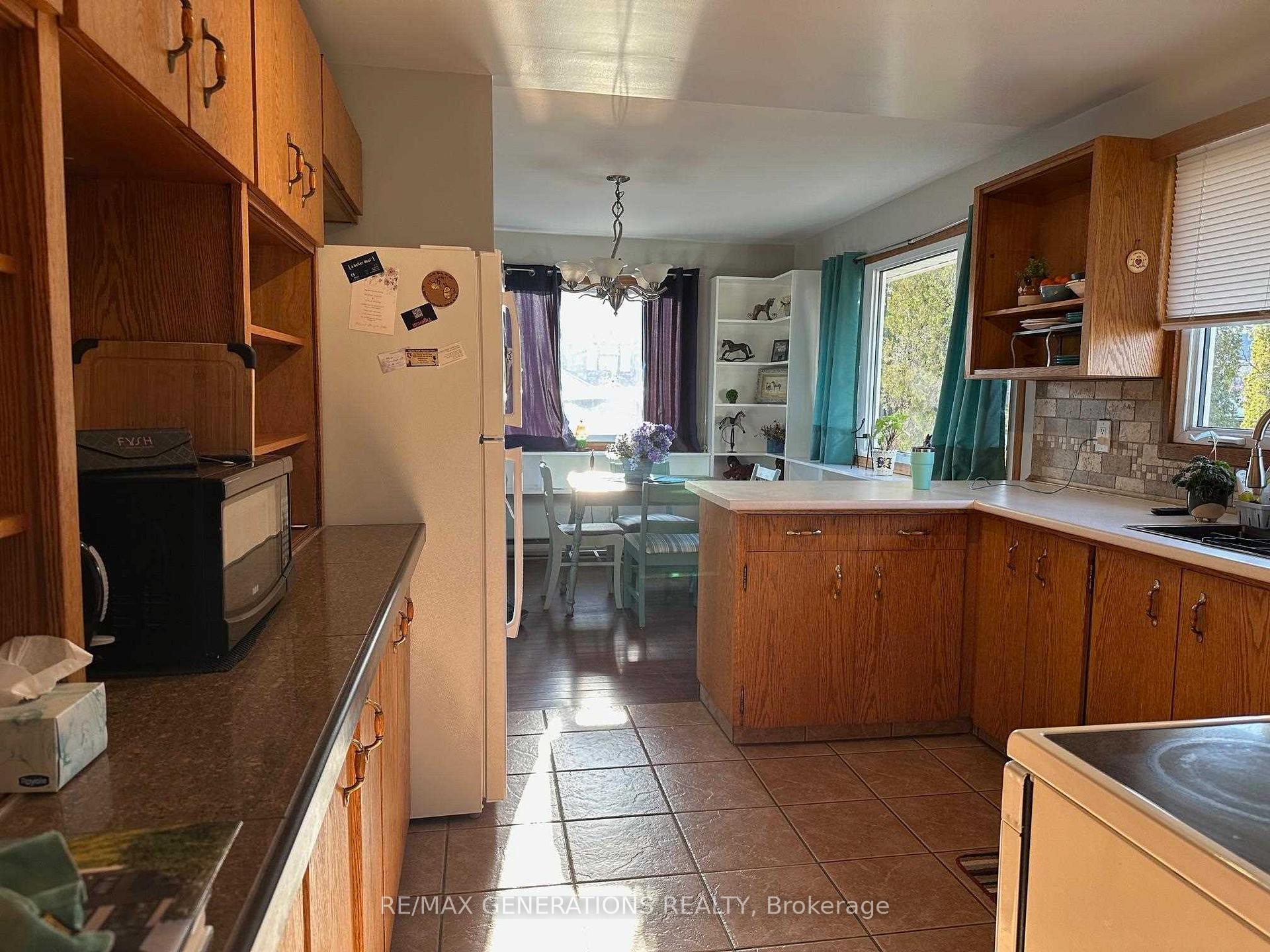 Photo 9 of 100 Lakeview Drive, Terrace Bay — HOMEH