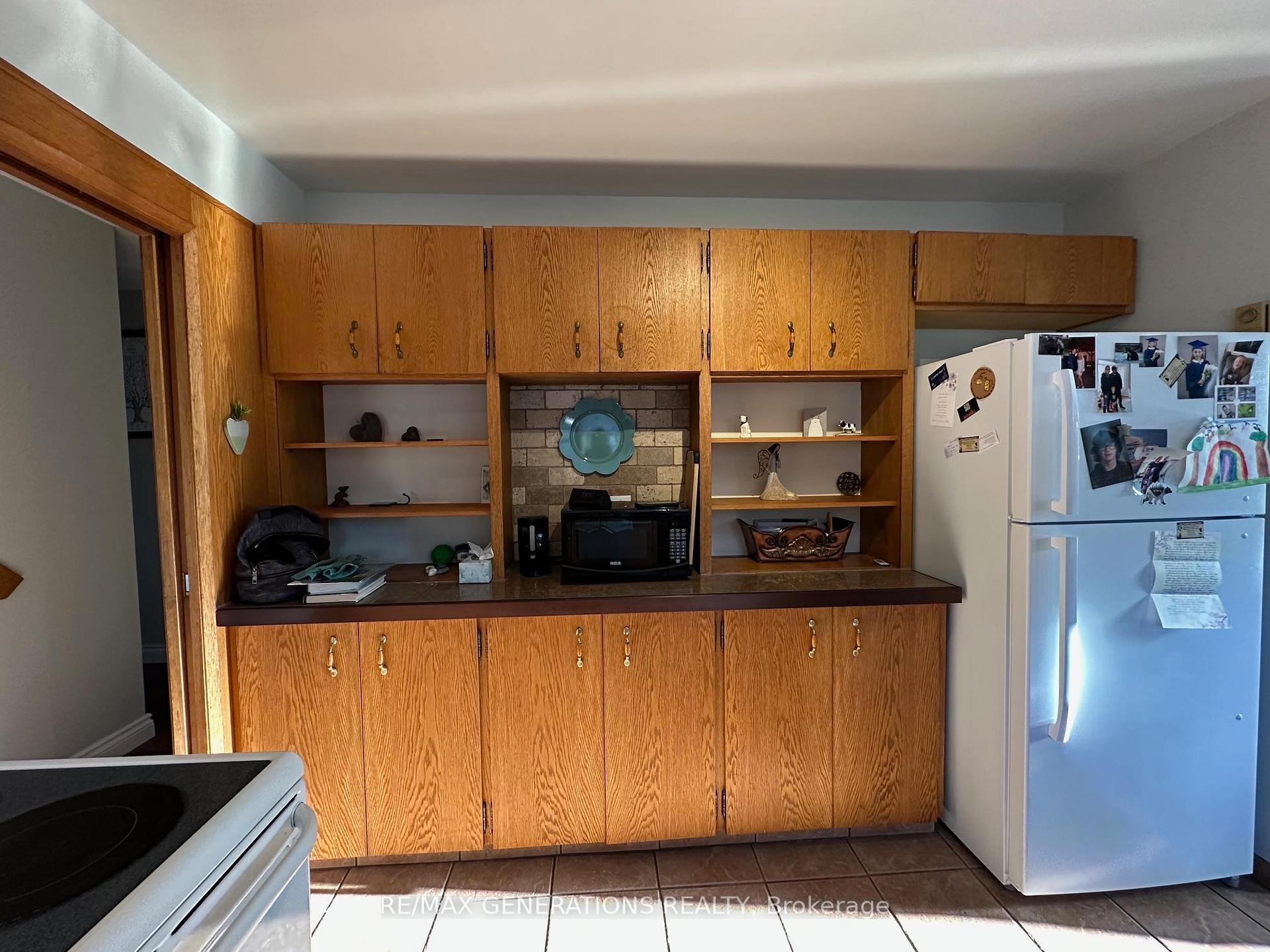 Photo 10 of 100 Lakeview Drive, Terrace Bay — HOMEH