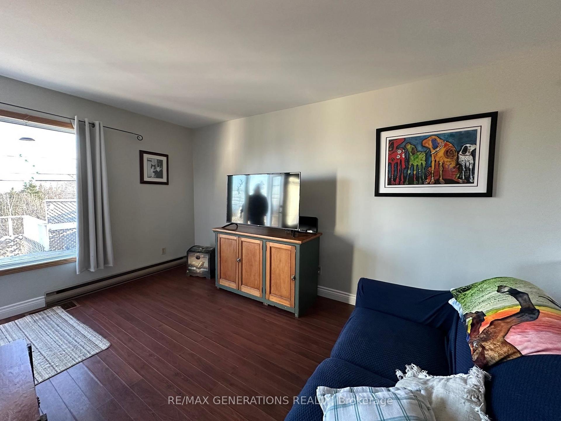Photo 15 of 100 Lakeview Drive, Terrace Bay — HOMEH