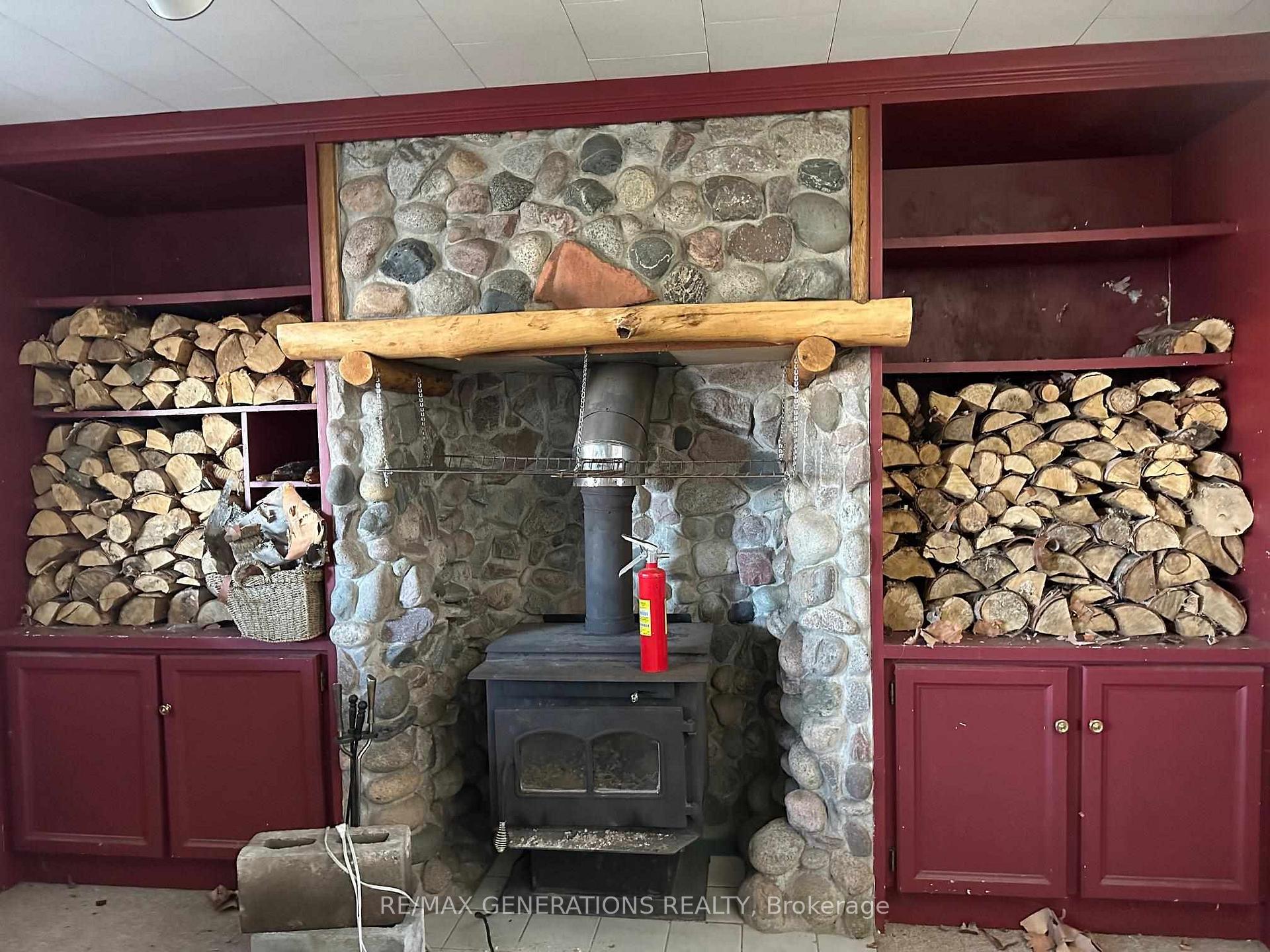 Photo 33 of 100 Lakeview Drive, Terrace Bay — HOMEH
