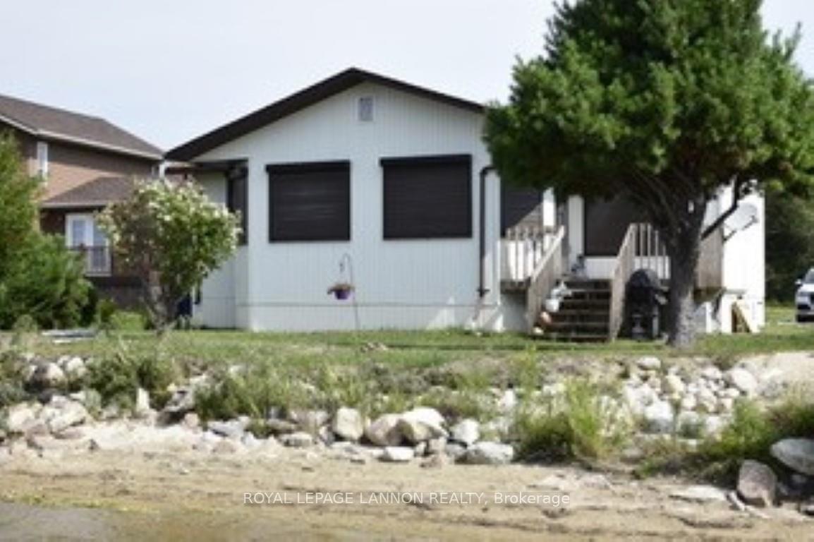 Front of 224 Lakeshore Drive