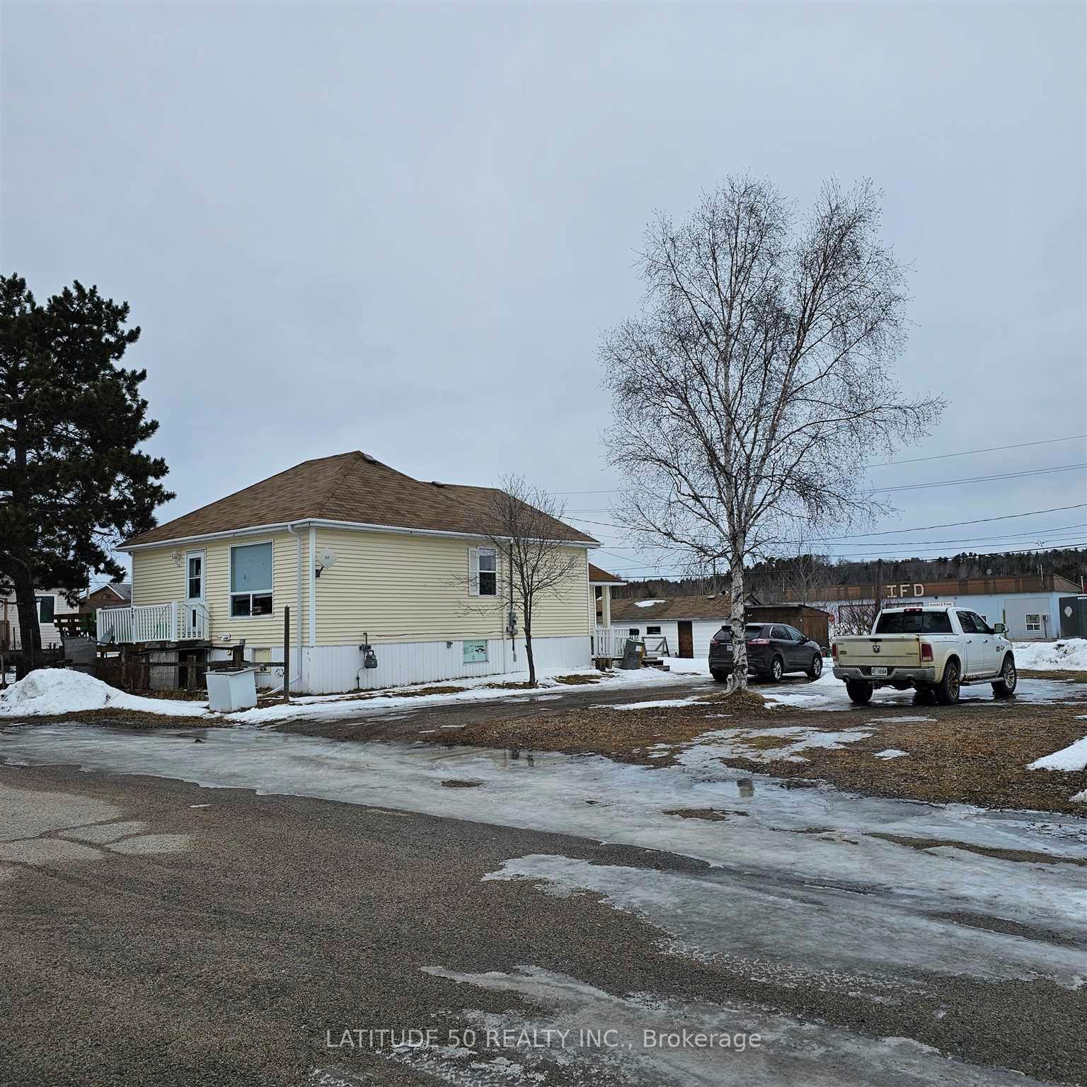 Photo 5 of 201 Garden Street, Ignace — HOMEH