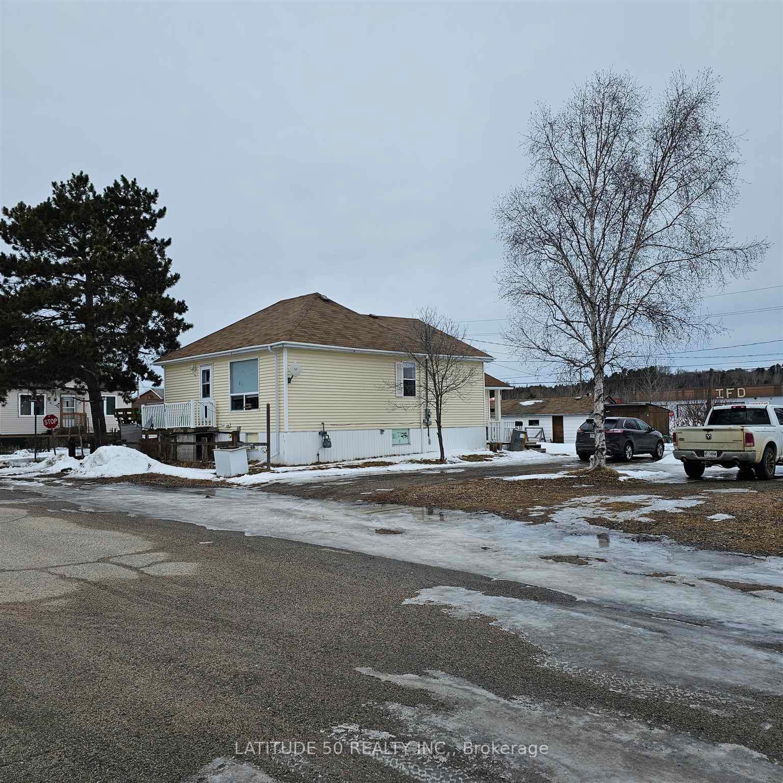 Photo 6 of 201 Garden Street, Ignace — HOMEH