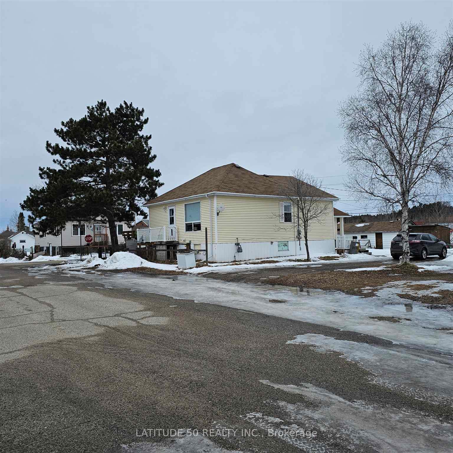 Photo 7 of 201 Garden Street, Ignace — HOMEH