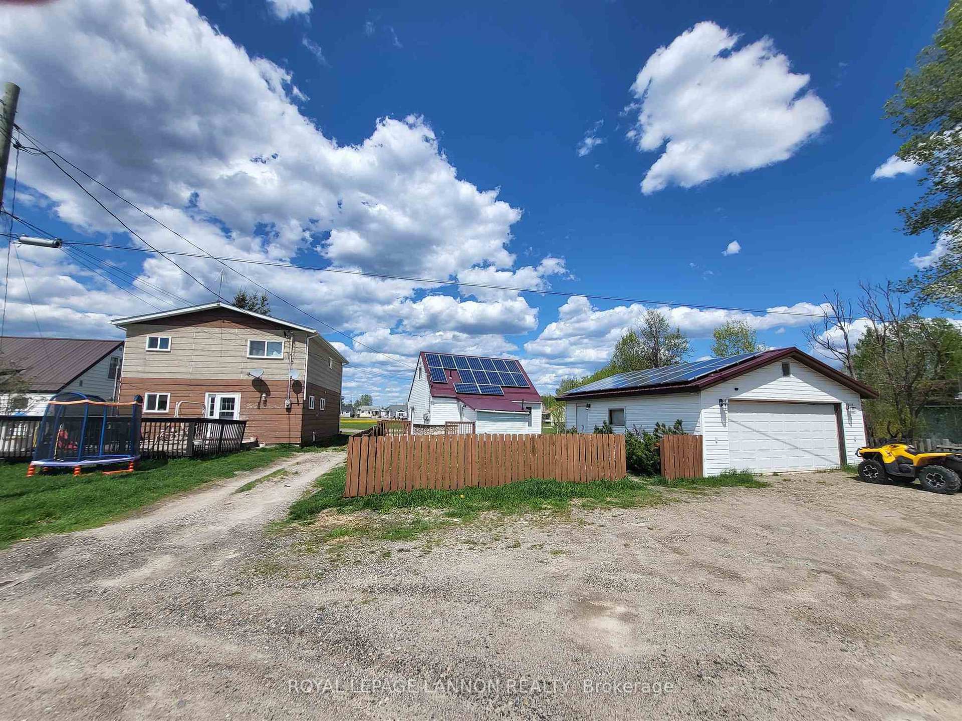 Photo 7 of 3RD Avenue, Greenstone — HOMEH