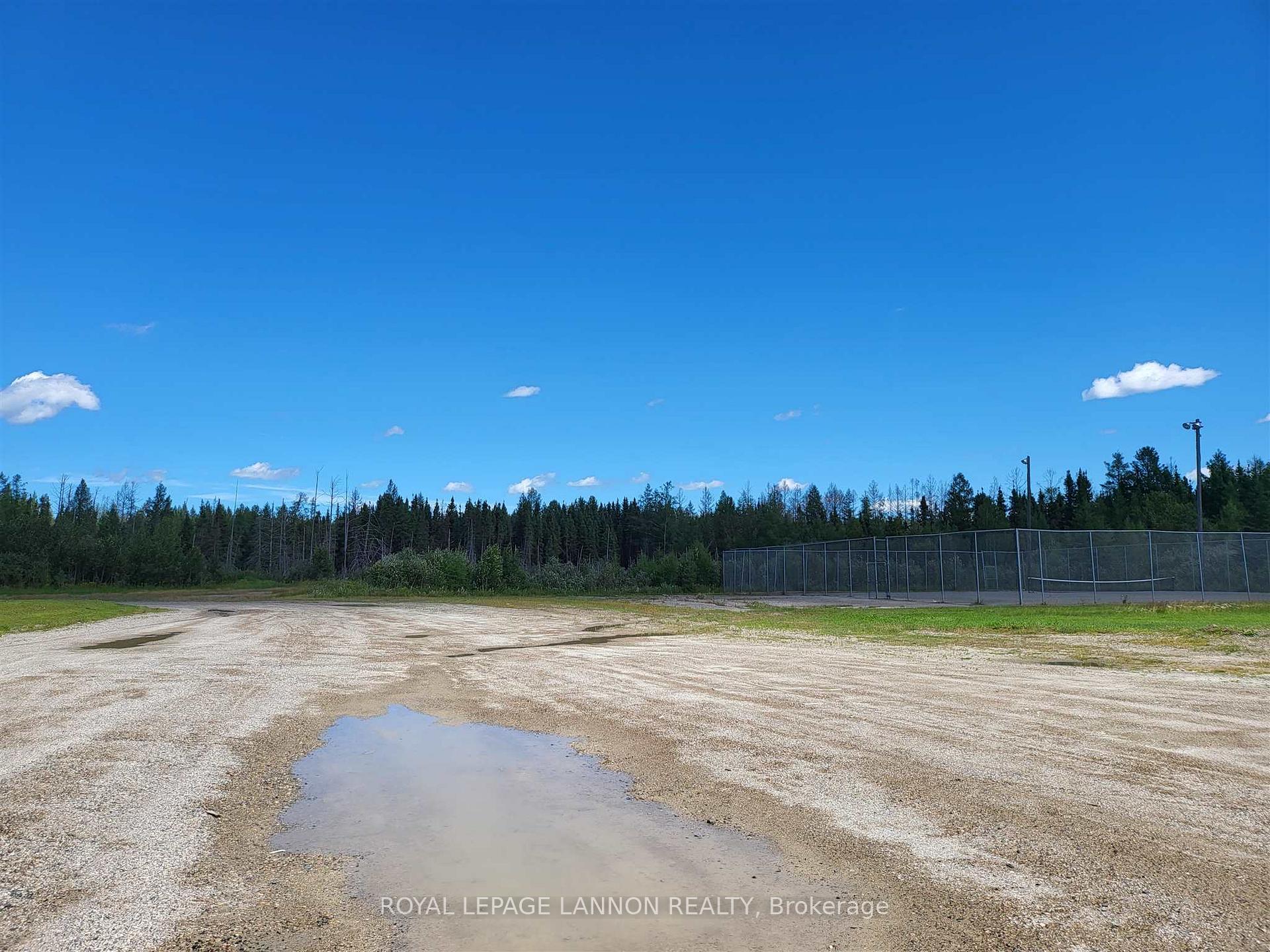 Photo 33 of 3RD Avenue, Greenstone — HOMEH