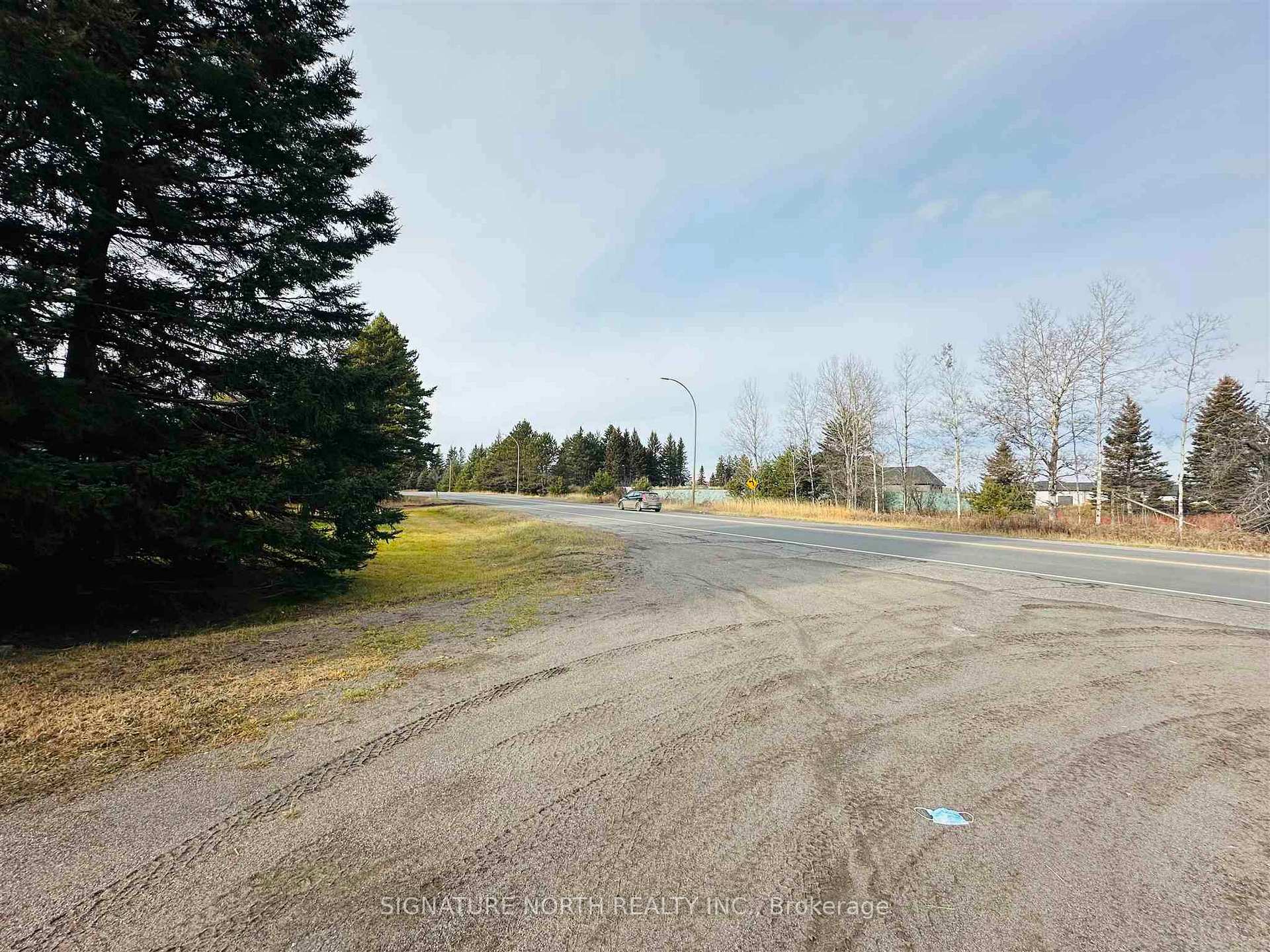 Photo 6 of 1925 Arthur Street W, Thunder Bay, Rosslyn Road — HOMEH