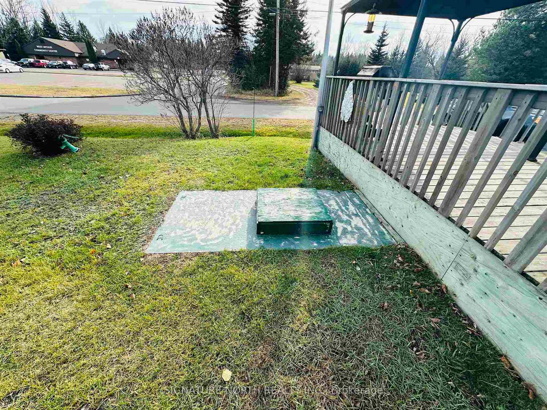 Photo 11 of 1925 Arthur Street W, Thunder Bay, Rosslyn Road — HOMEH