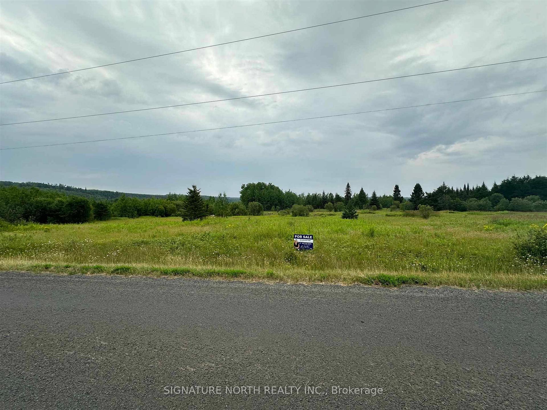 Front of CON1 N PTLOT 11 Hwy 595