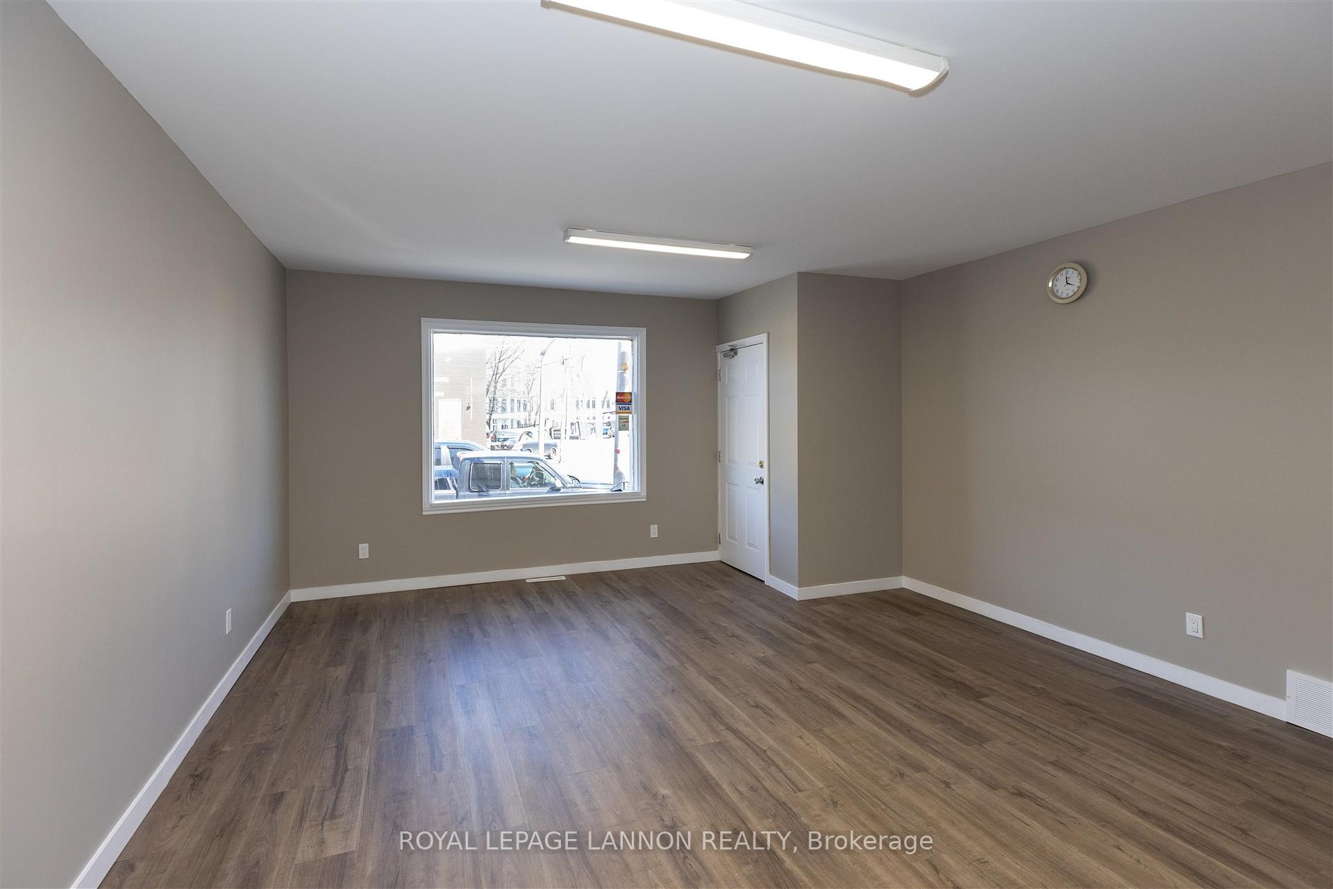 Photo 3 of 401 May Street N, Thunder Bay, McKeller Park — HOMEH