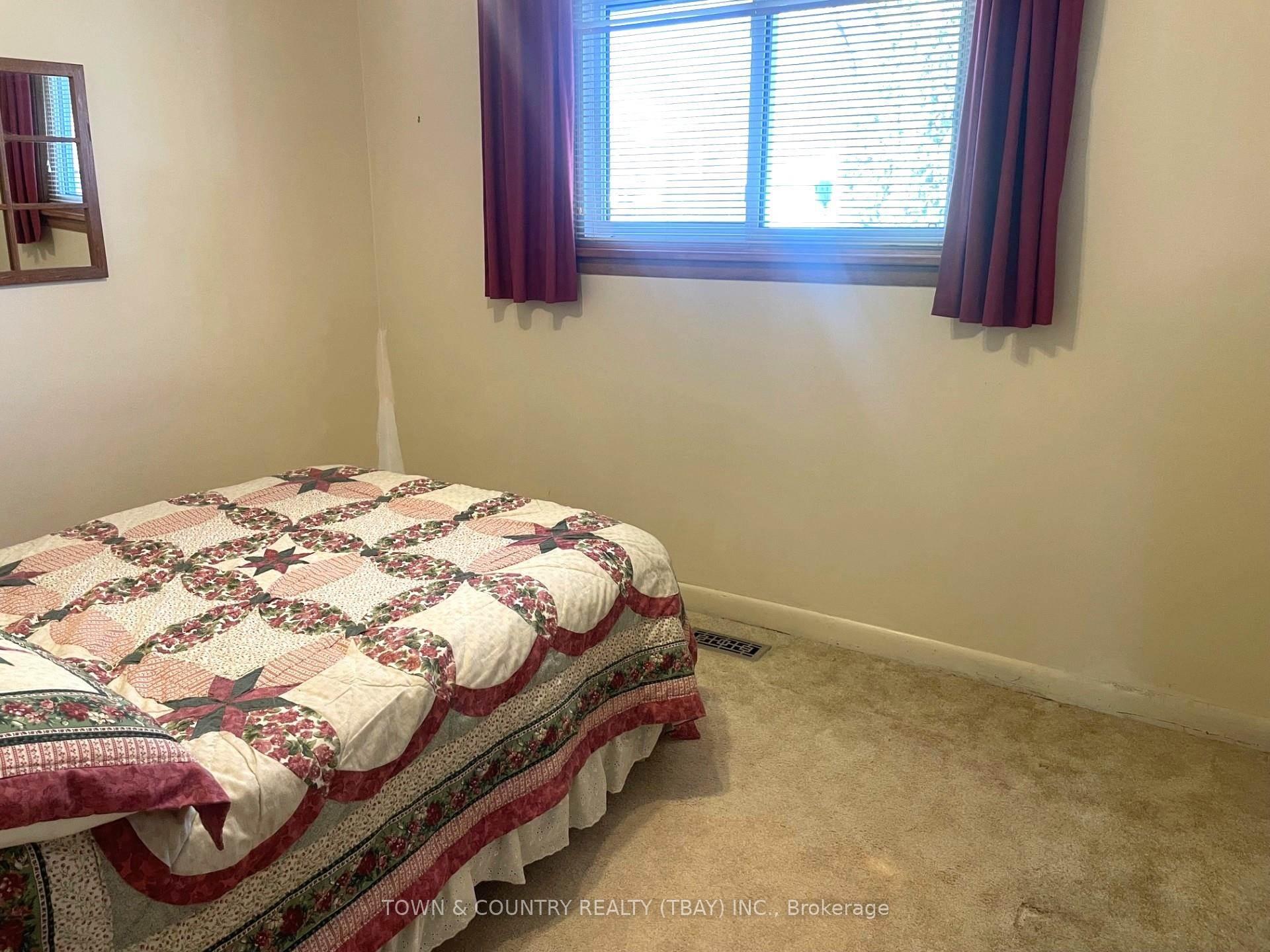 Photo 6 of 88 Strathcona Avenue, Thunder Bay, Current River — HOMEH