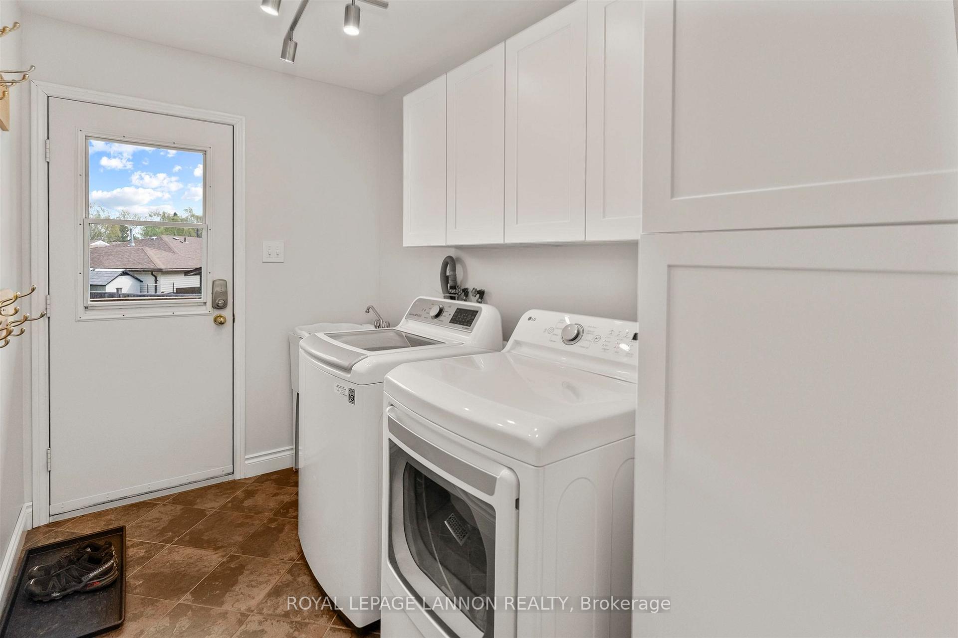Photo 15 of 146 Iris Crescent, Thunder Bay, Dawson Heights — HOMEH