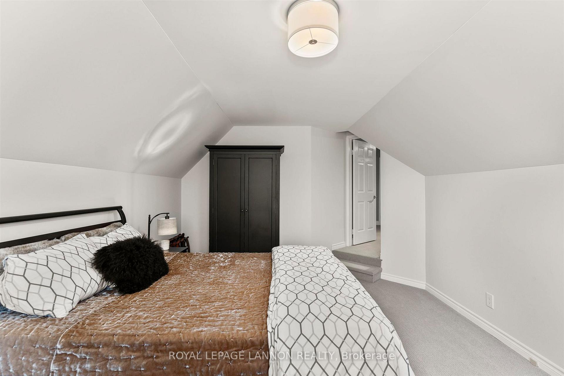 Photo 18 of 146 Iris Crescent, Thunder Bay, Dawson Heights — HOMEH