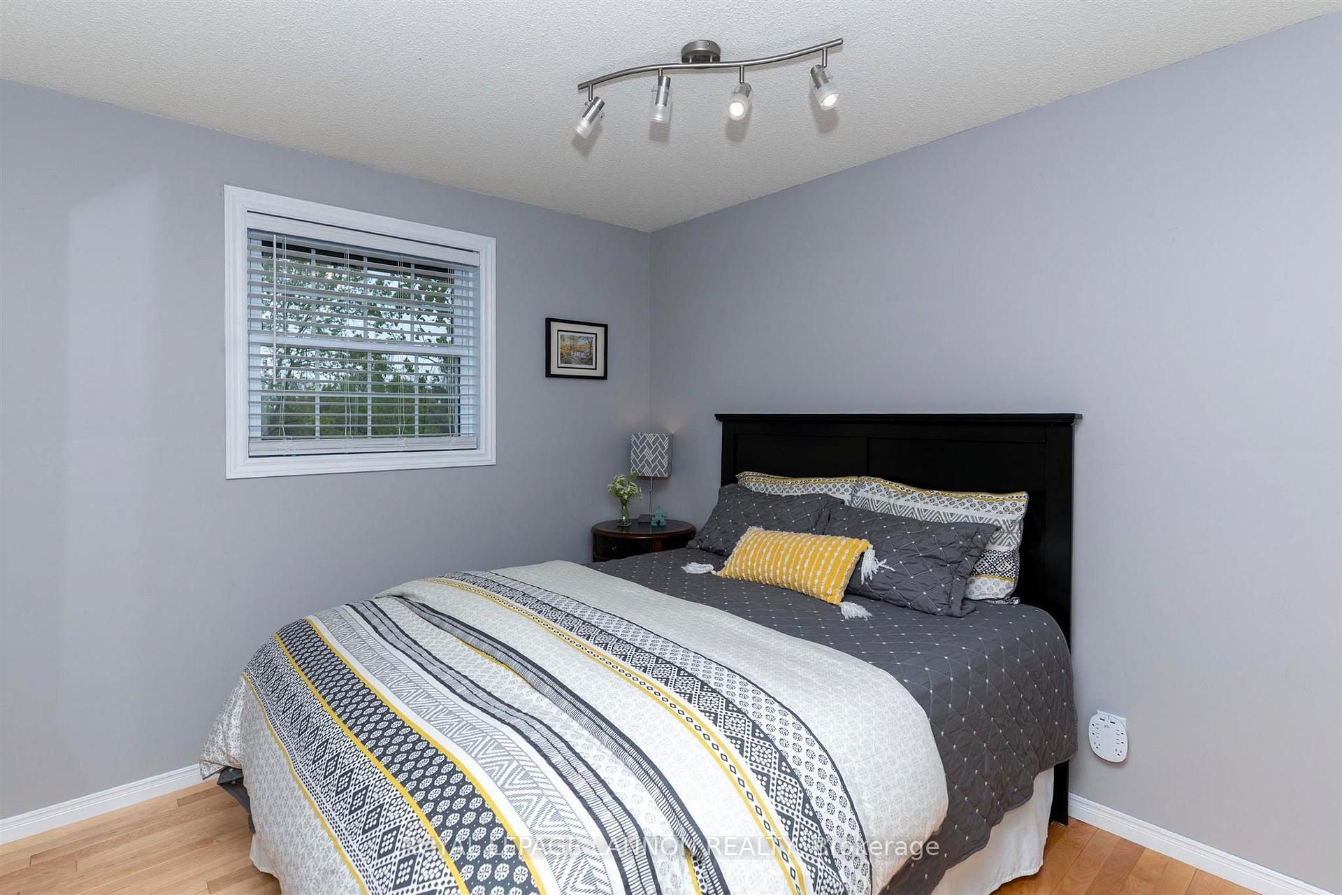 Photo 29 of 146 Iris Crescent, Thunder Bay, Dawson Heights — HOMEH