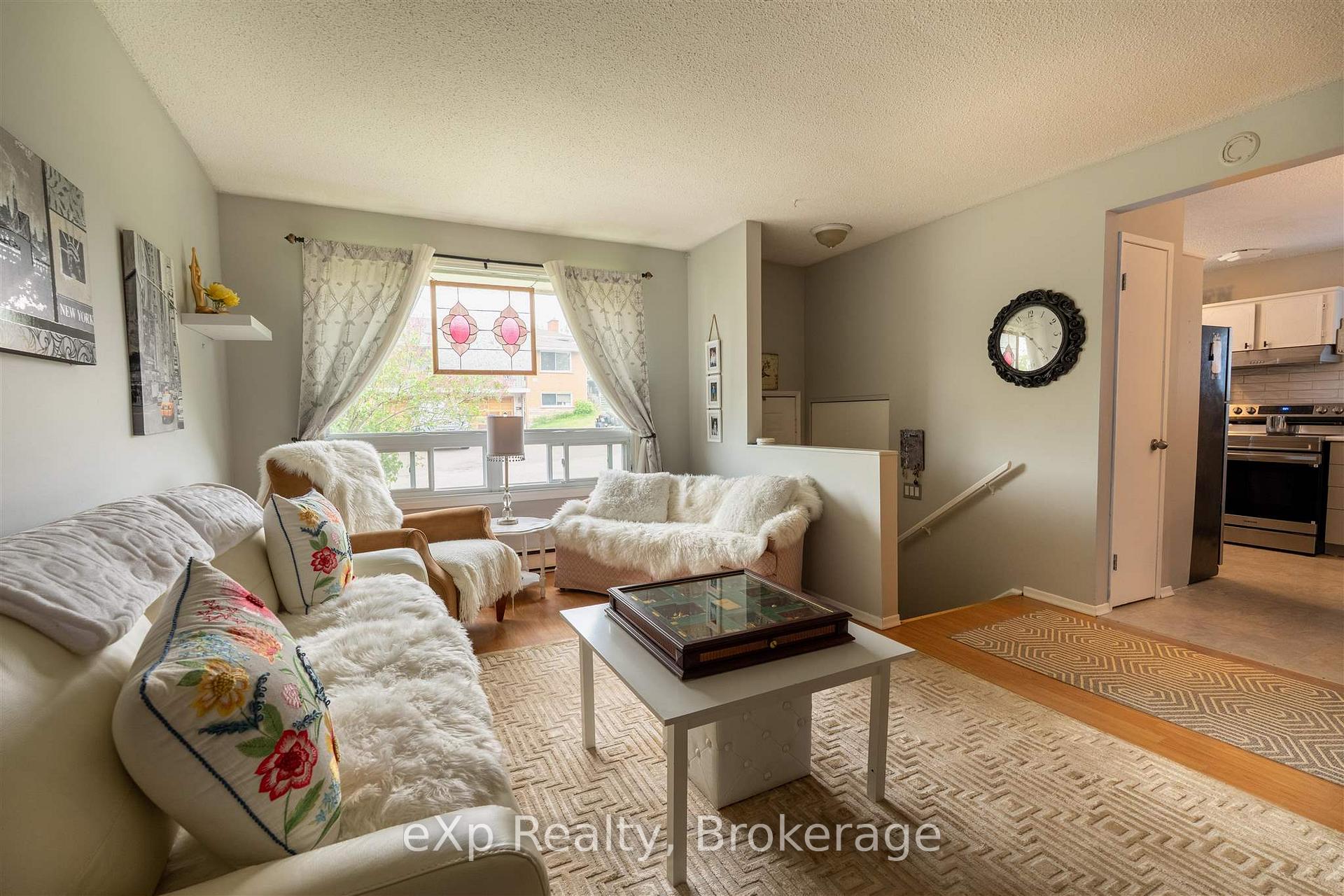 Photo 4 of 187 Brent Street, Thunder Bay, Shuniah — HOMEH