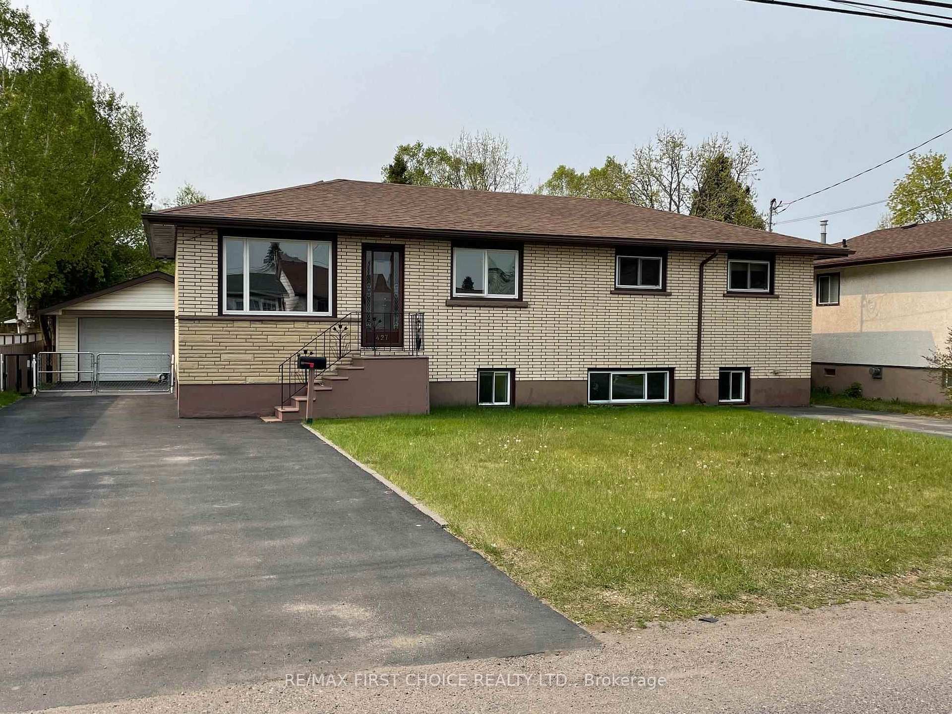 Photo 1 of 427 Adams Street, Thunder Bay, Current River — HOMEH