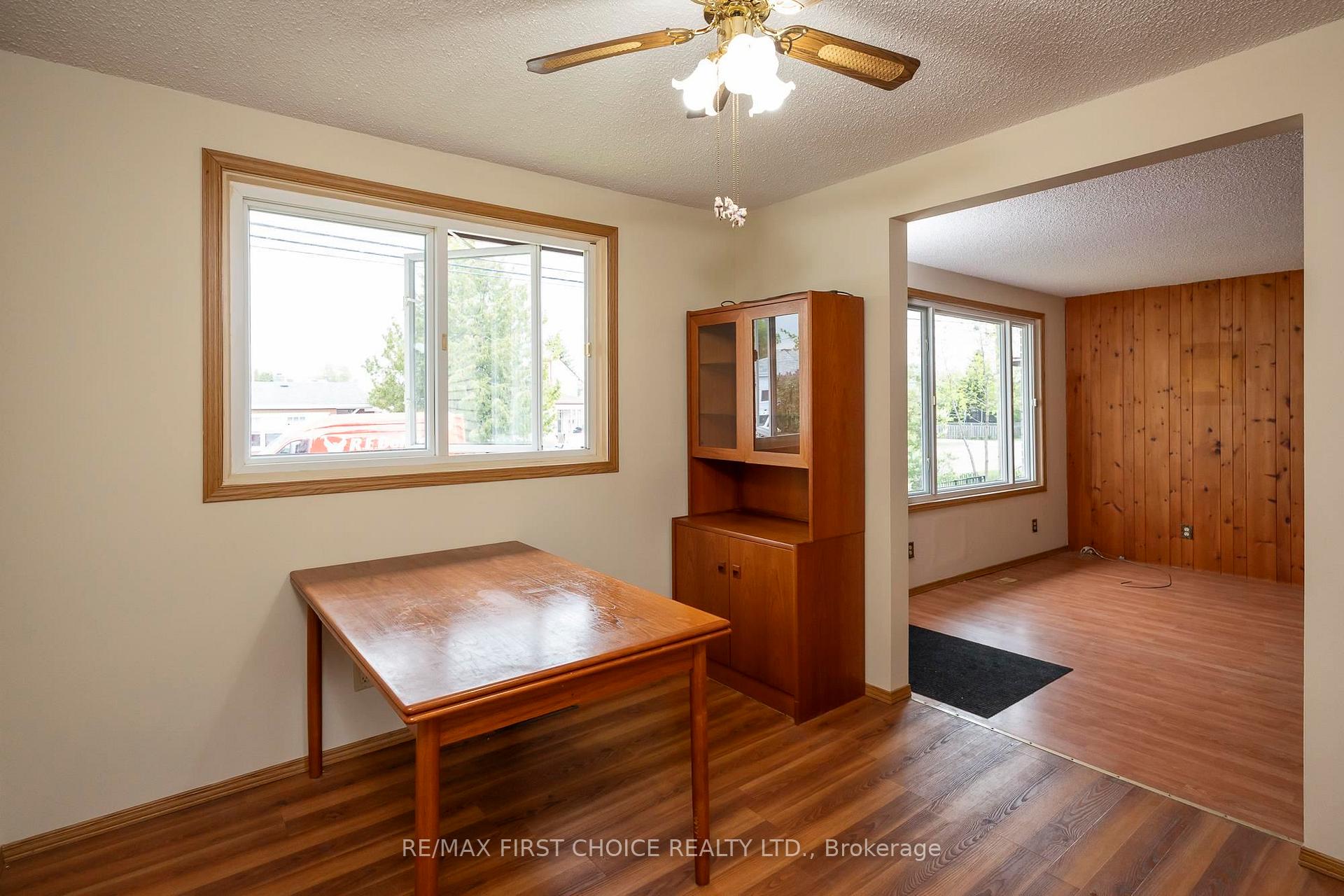 Photo 8 of 427 Adams Street, Thunder Bay, Current River — HOMEH