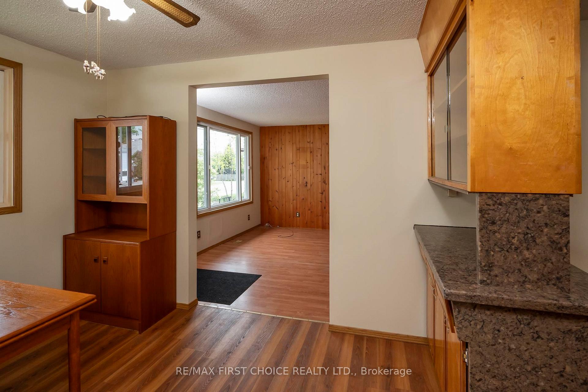 Photo 9 of 427 Adams Street, Thunder Bay, Current River — HOMEH
