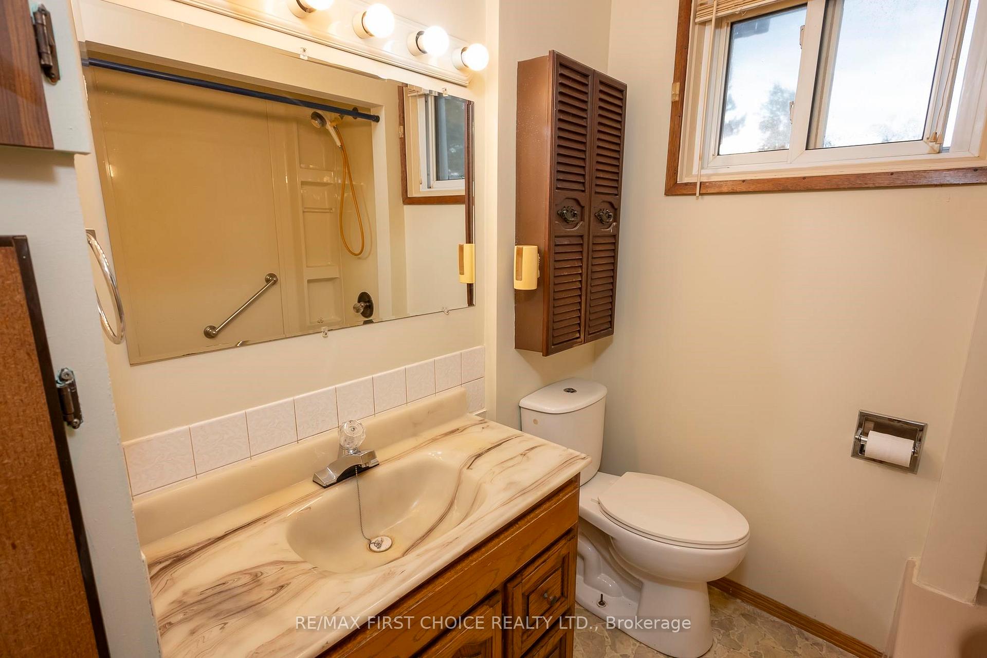 Photo 22 of 427 Adams Street, Thunder Bay, Current River — HOMEH