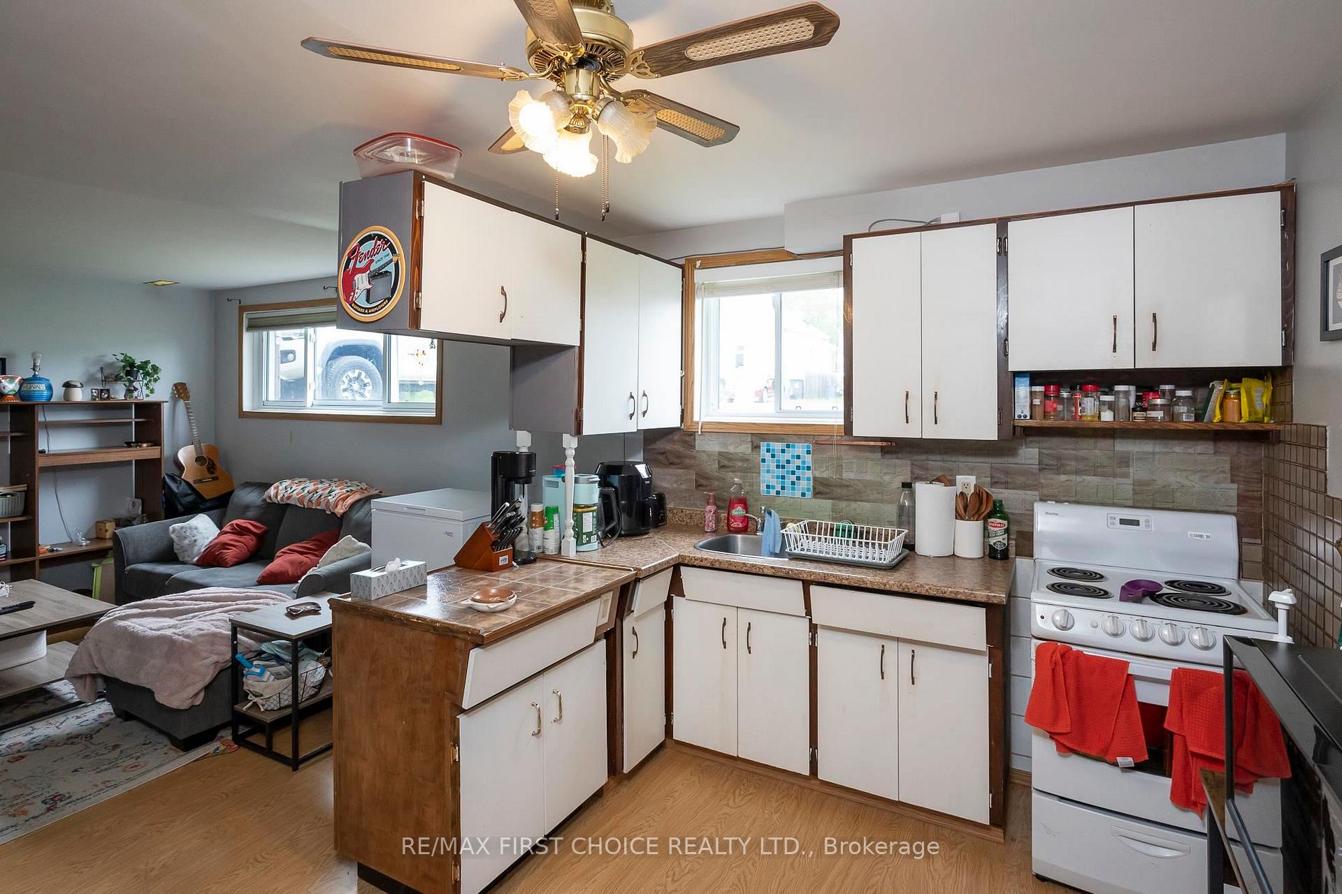 Photo 30 of 427 Adams Street, Thunder Bay, Current River — HOMEH