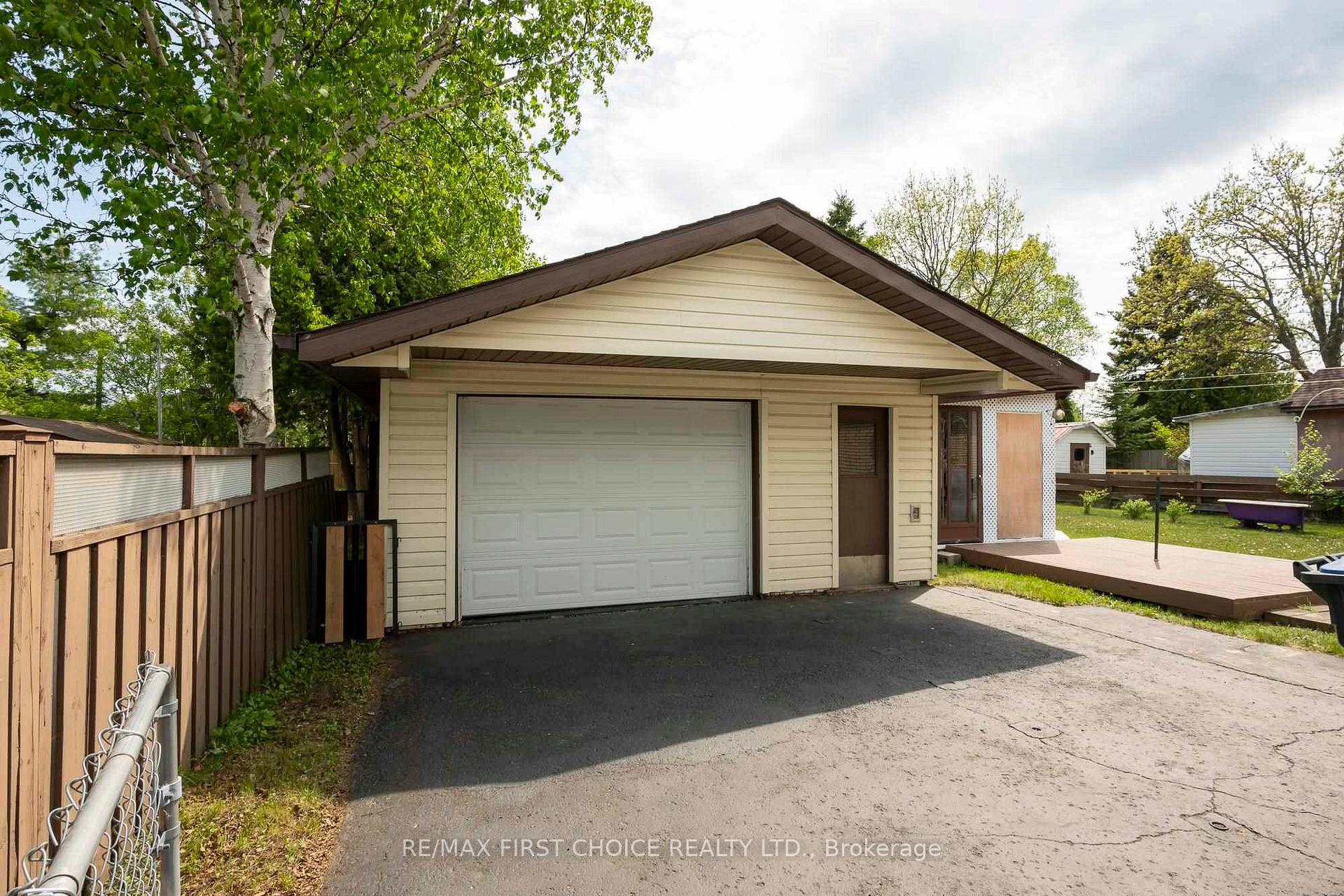 Photo 37 of 427 Adams Street, Thunder Bay, Current River — HOMEH