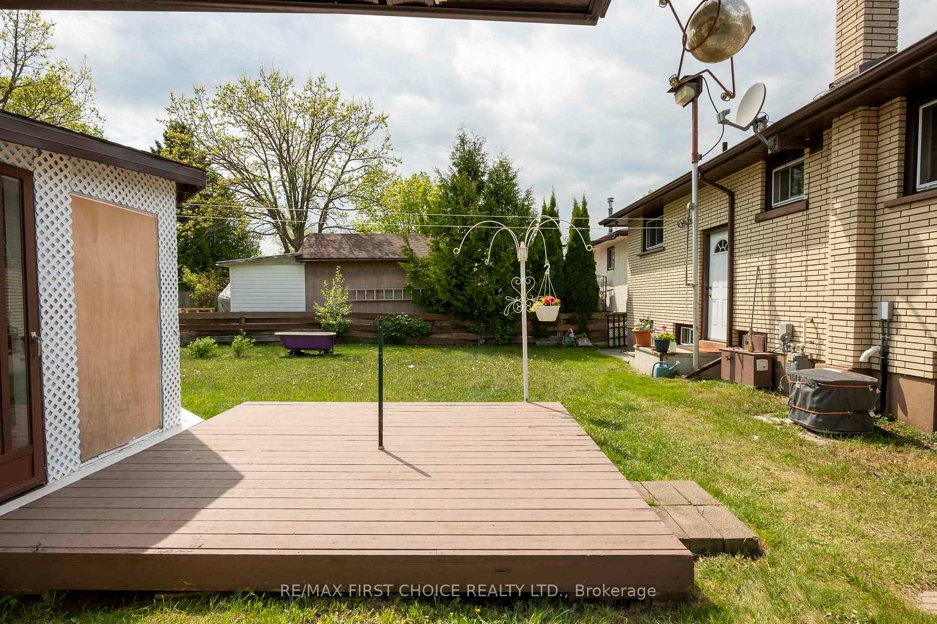 Photo 41 of 427 Adams Street, Thunder Bay, Current River — HOMEH