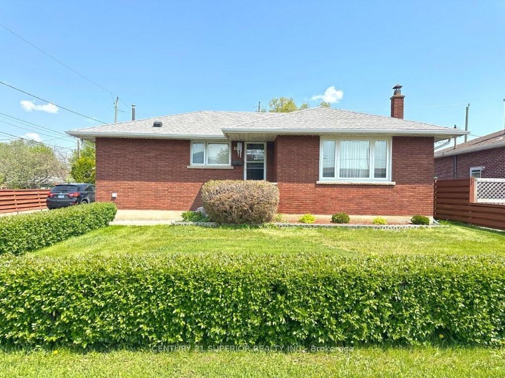 Photo 2 of 139 Gordon Street, Thunder Bay, Green Acres — HOMEH