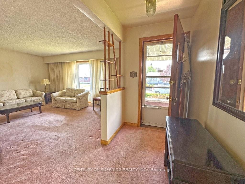 Photo 9 of 139 Gordon Street, Thunder Bay, Green Acres — HOMEH