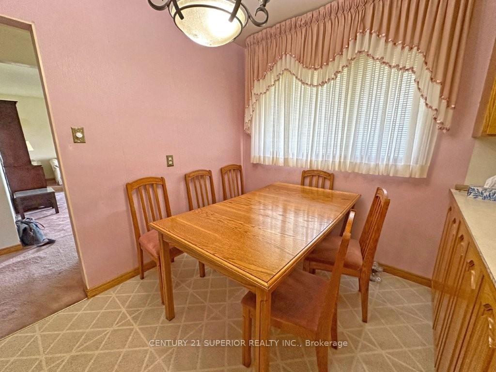 Photo 12 of 139 Gordon Street, Thunder Bay, Green Acres — HOMEH