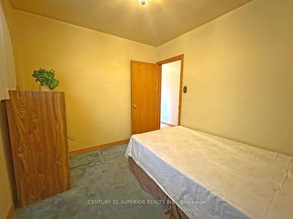 Photo 21 of 139 Gordon Street, Thunder Bay, Green Acres — HOMEH