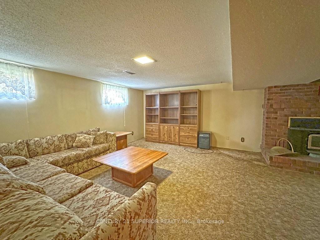 Photo 27 of 139 Gordon Street, Thunder Bay, Green Acres — HOMEH