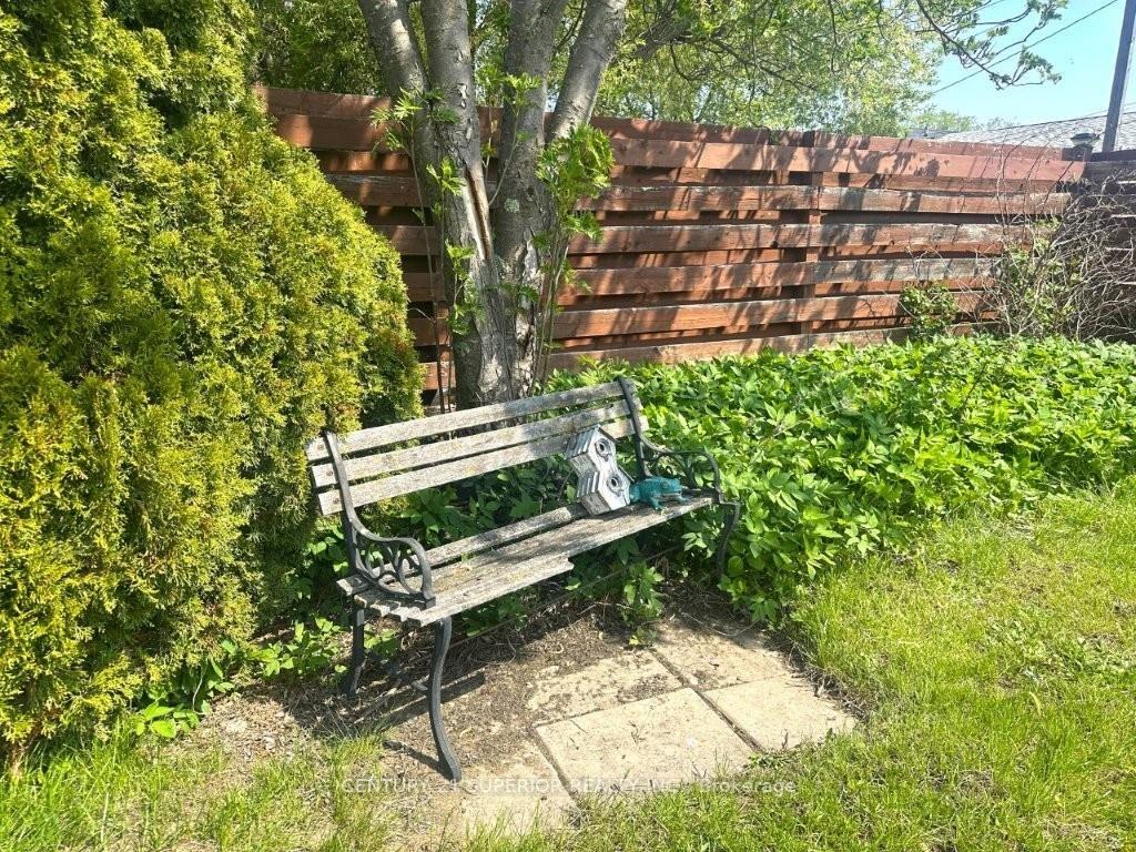 Photo 45 of 139 Gordon Street, Thunder Bay, Green Acres — HOMEH