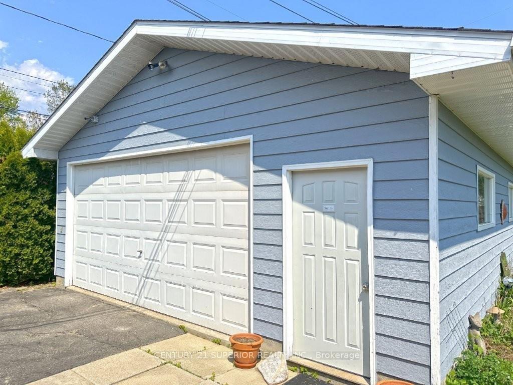 Photo 47 of 139 Gordon Street, Thunder Bay, Green Acres — HOMEH