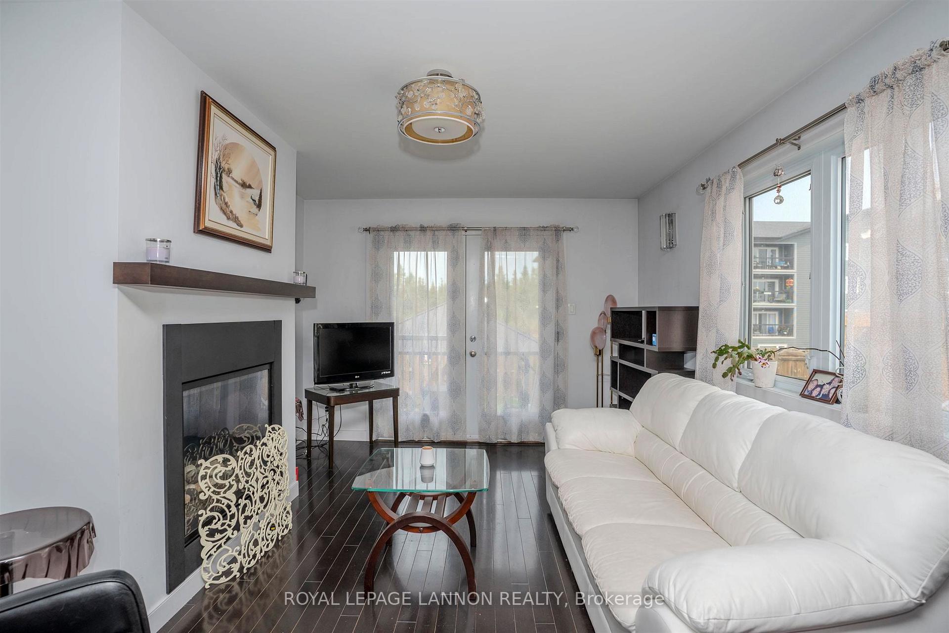 Photo 3 of 723 Weiler Boulevard, Thunder Bay, Parkdale — HOMEH