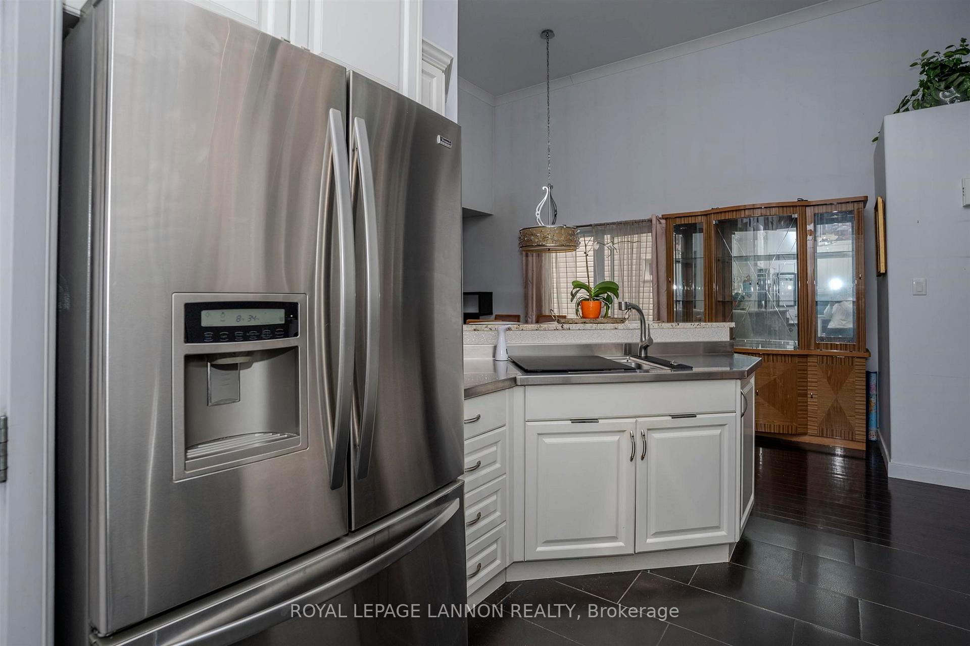 Photo 7 of 723 Weiler Boulevard, Thunder Bay, Parkdale — HOMEH
