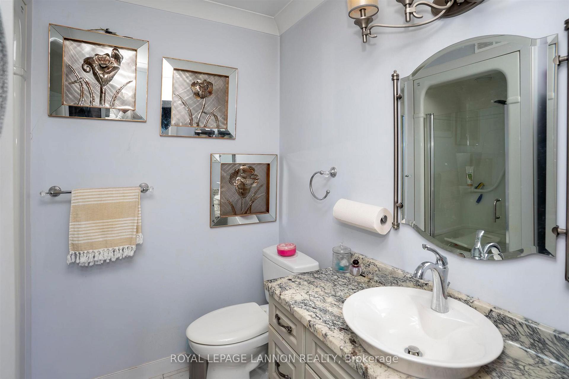 Photo 10 of 723 Weiler Boulevard, Thunder Bay, Parkdale — HOMEH