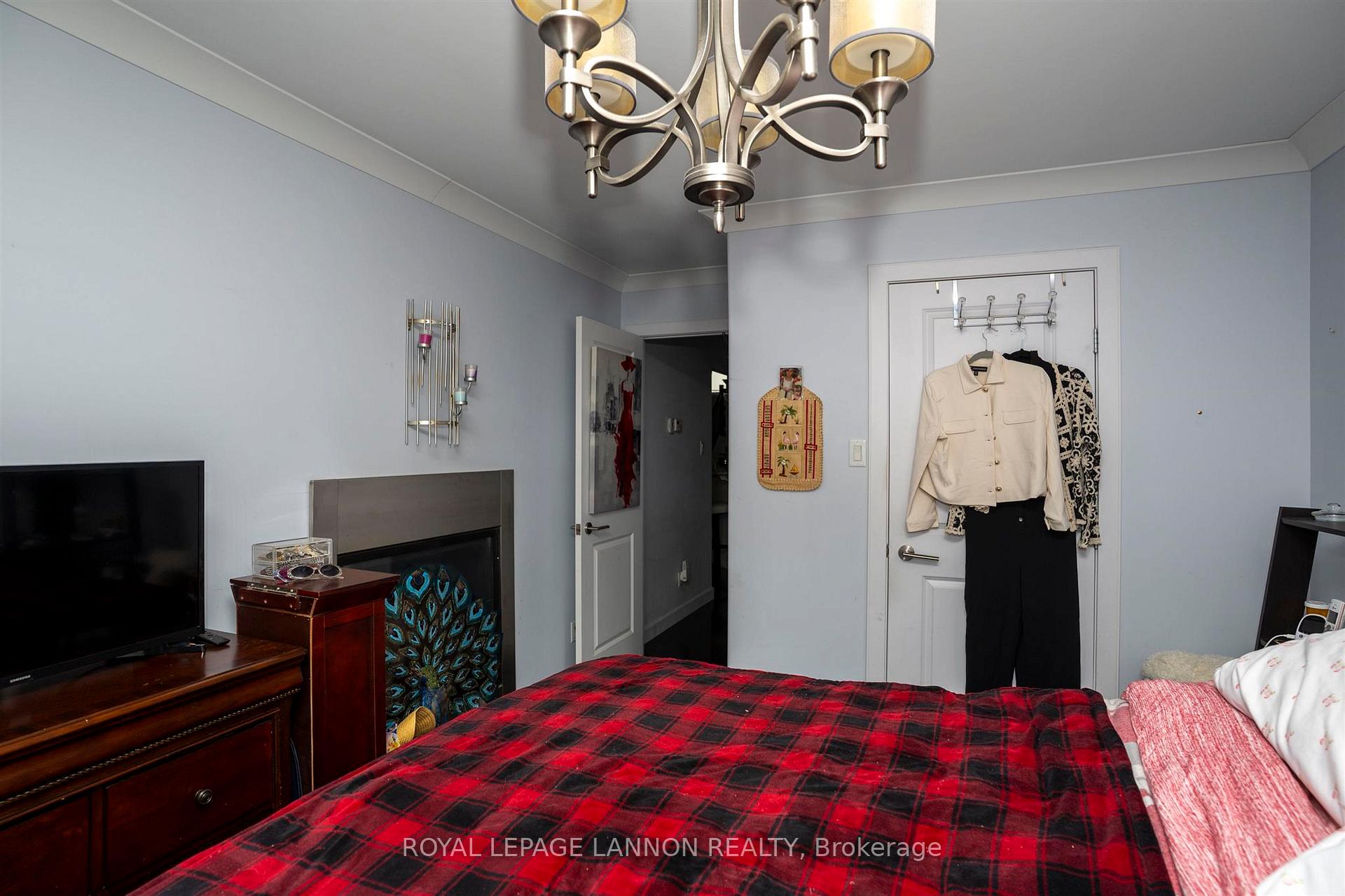 Photo 14 of 723 Weiler Boulevard, Thunder Bay, Parkdale — HOMEH