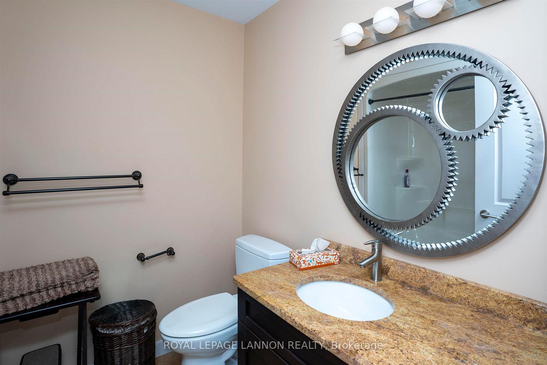 Photo 22 of 723 Weiler Boulevard, Thunder Bay, Parkdale — HOMEH