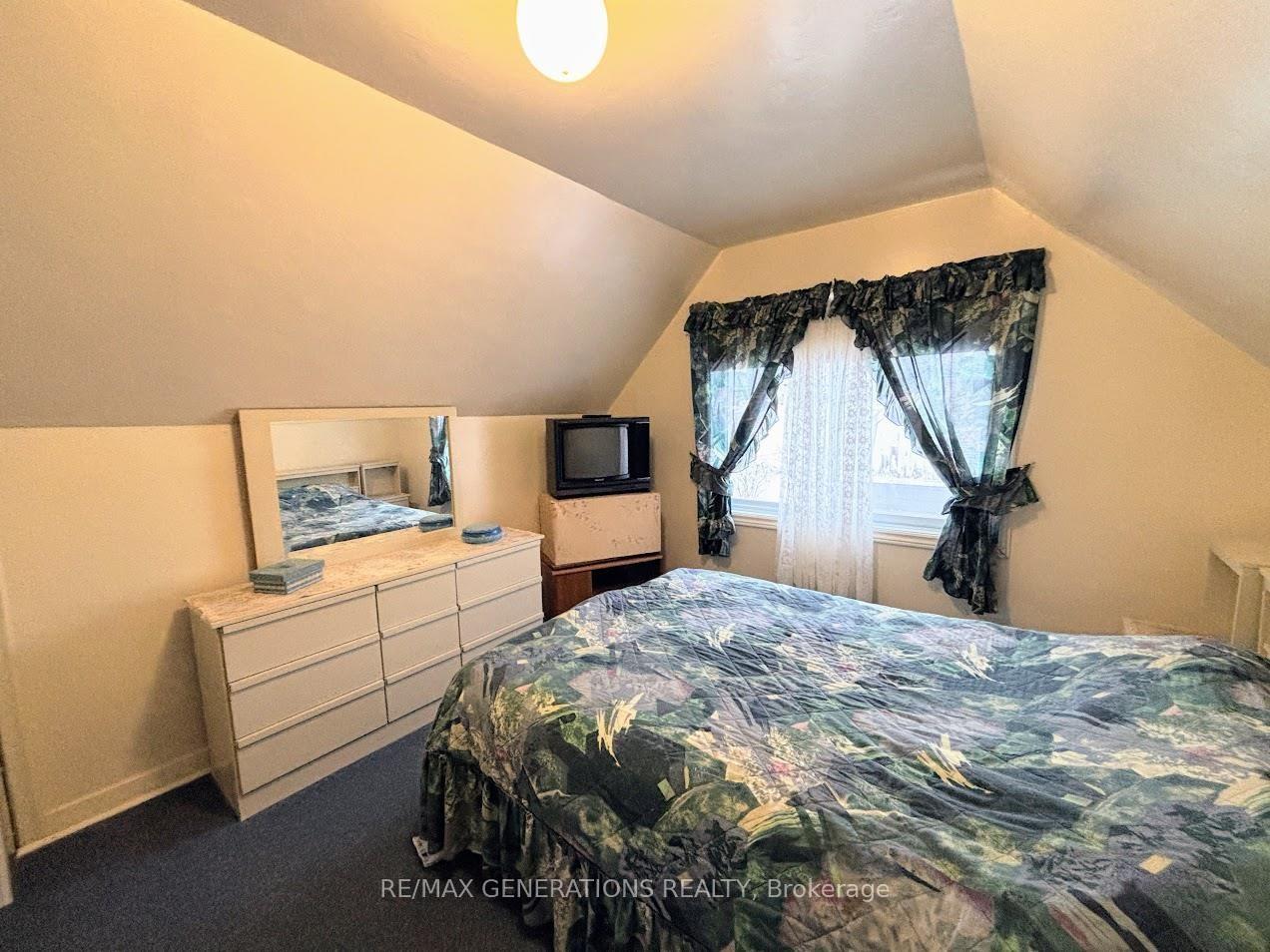 Photo 15 of 18 Ohsweken Road, Manitouwadge — HOMEH