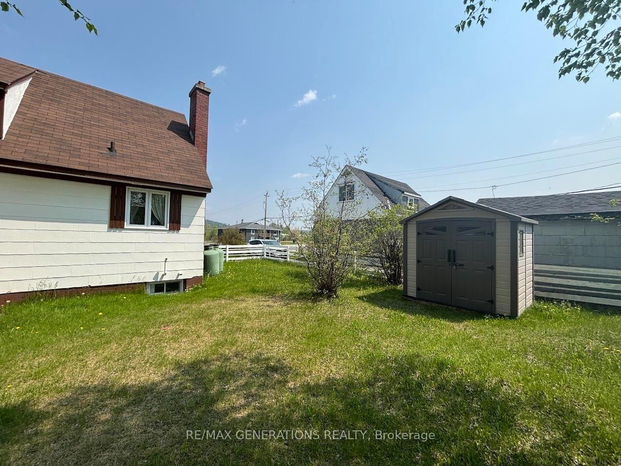 Photo 32 of 18 Ohsweken Road, Manitouwadge — HOMEH