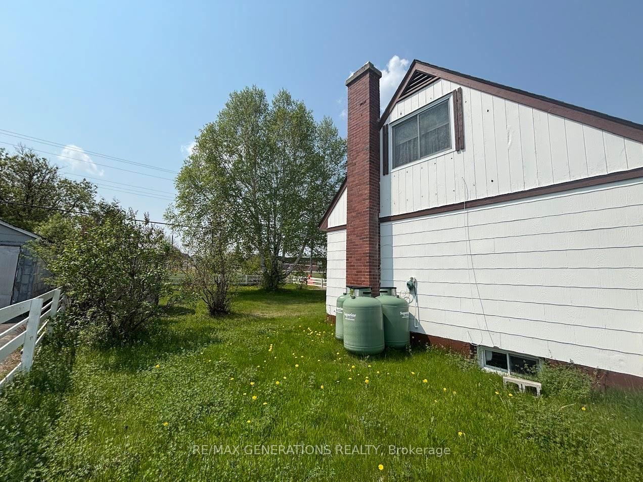 Photo 35 of 18 Ohsweken Road, Manitouwadge — HOMEH