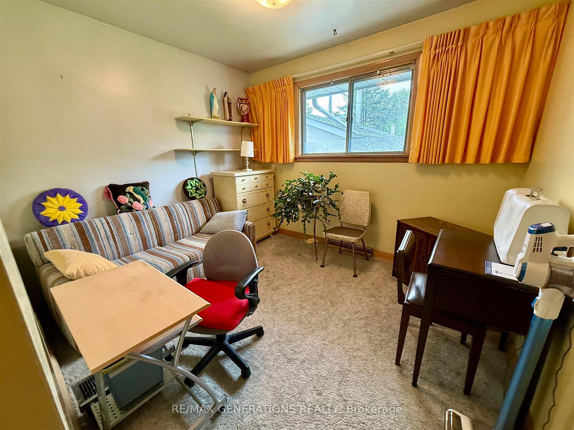 Photo 6 of 418 Heather Crescent, Thunder Bay, Green Acres — HOMEH