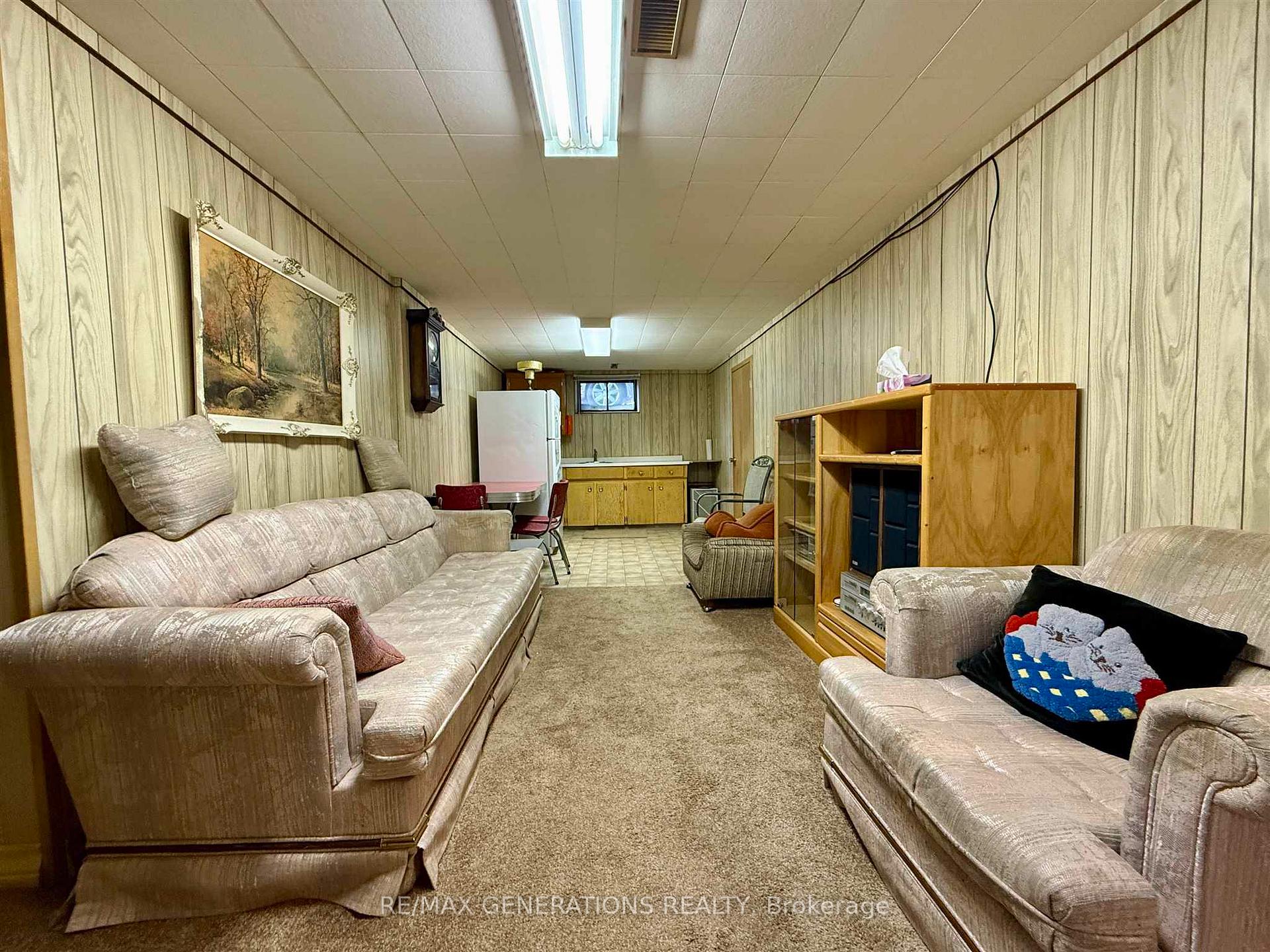 Photo 9 of 418 Heather Crescent, Thunder Bay, Green Acres — HOMEH