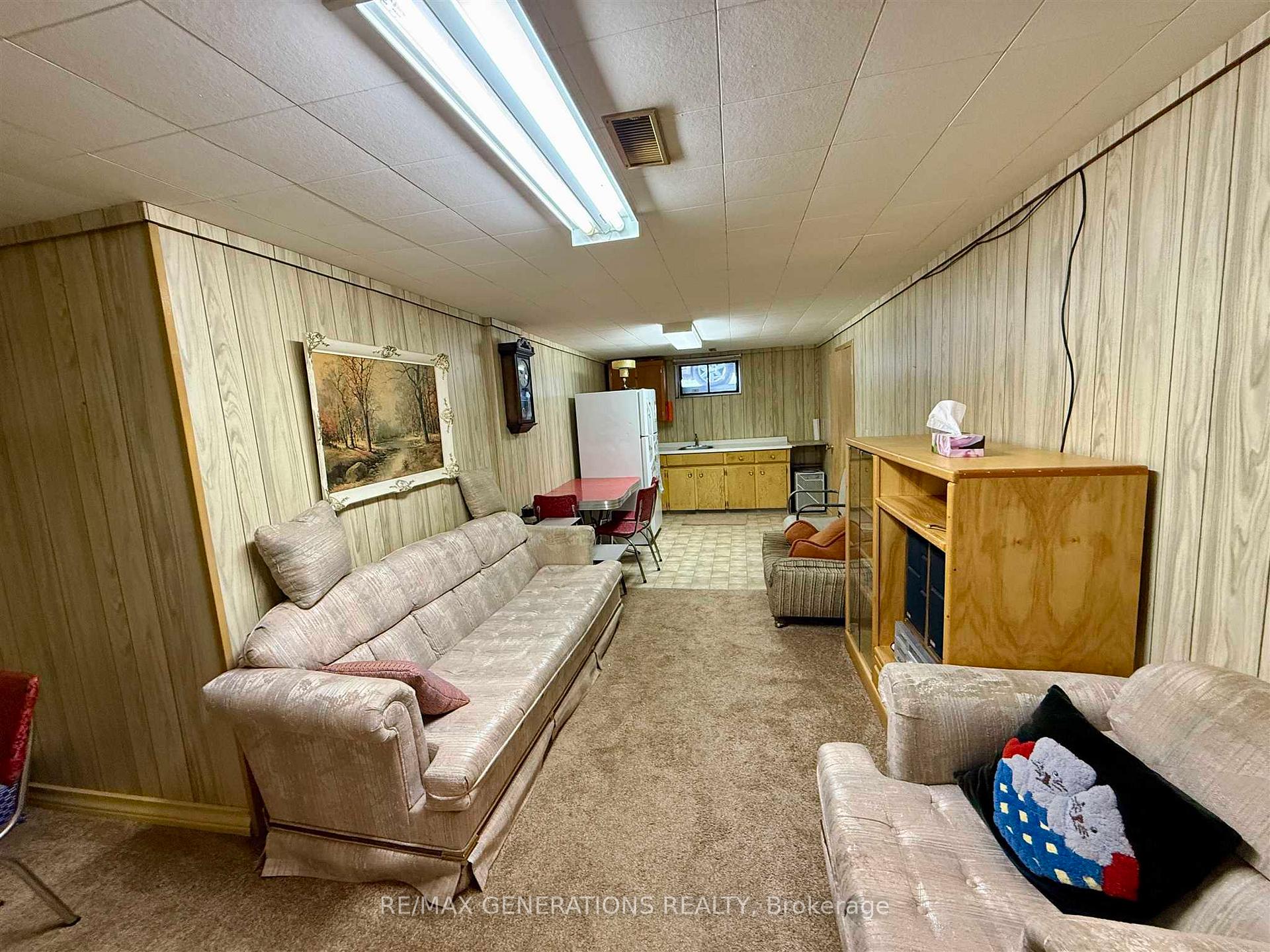 Photo 10 of 418 Heather Crescent, Thunder Bay, Green Acres — HOMEH