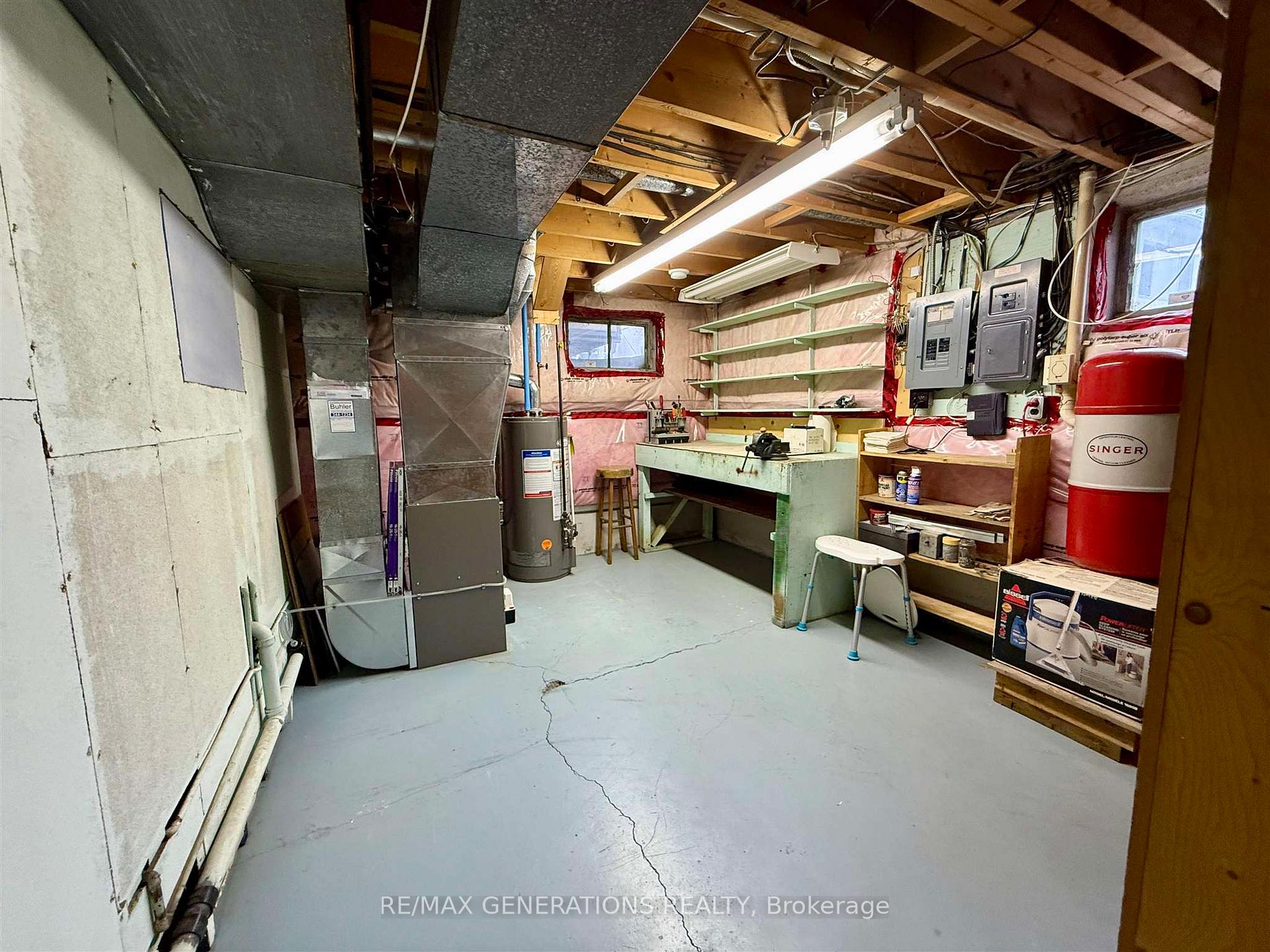 Photo 14 of 418 Heather Crescent, Thunder Bay, Green Acres — HOMEH