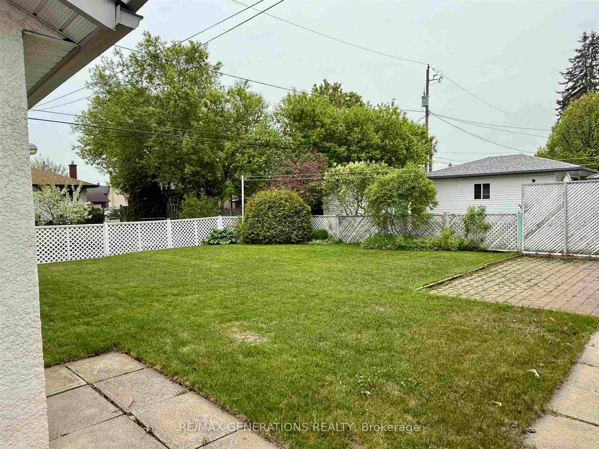 Photo 18 of 418 Heather Crescent, Thunder Bay, Green Acres — HOMEH