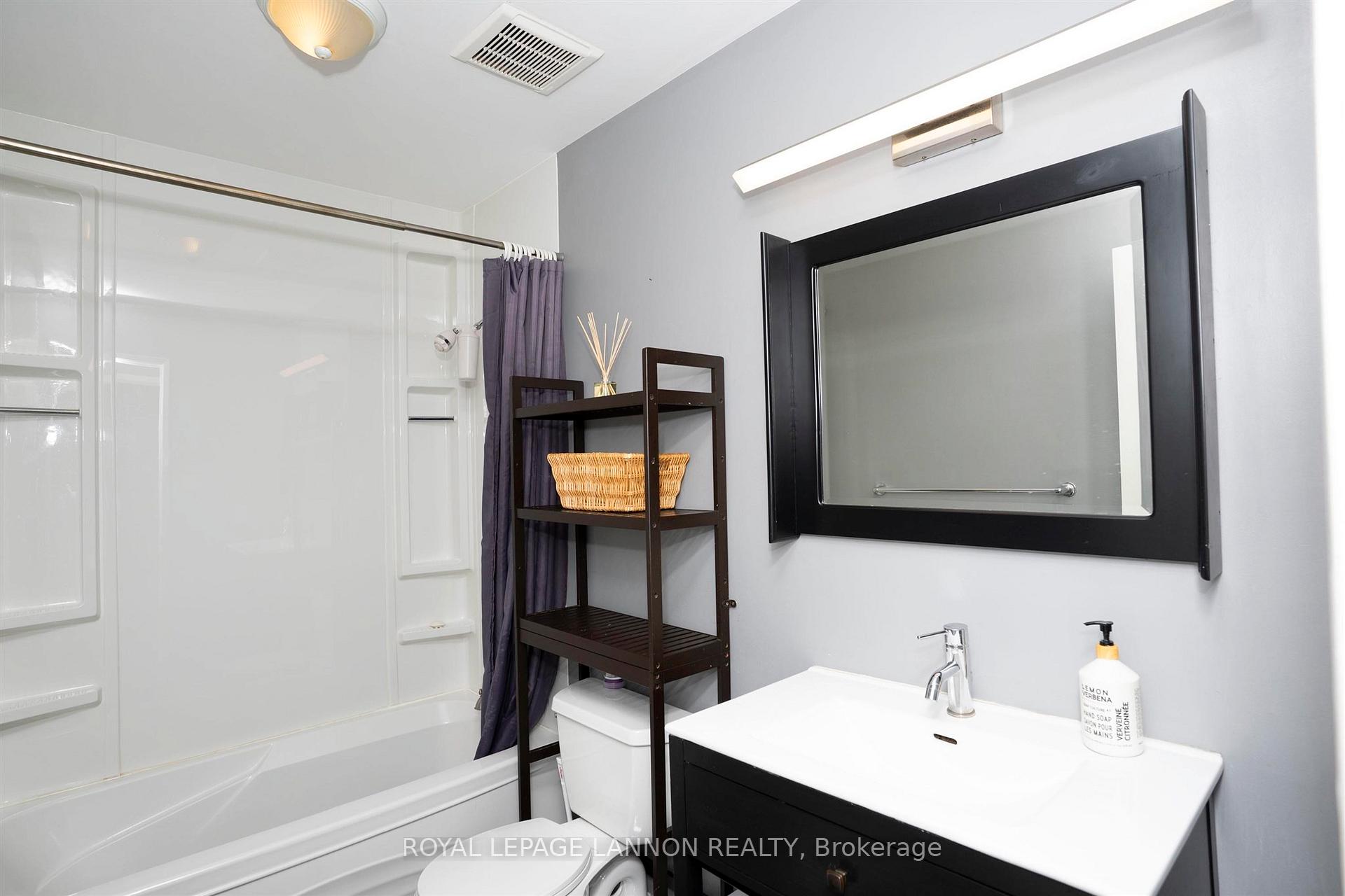 Photo 15 of 2028 Arthur Street E, Thunder Bay, Green Acres — HOMEH