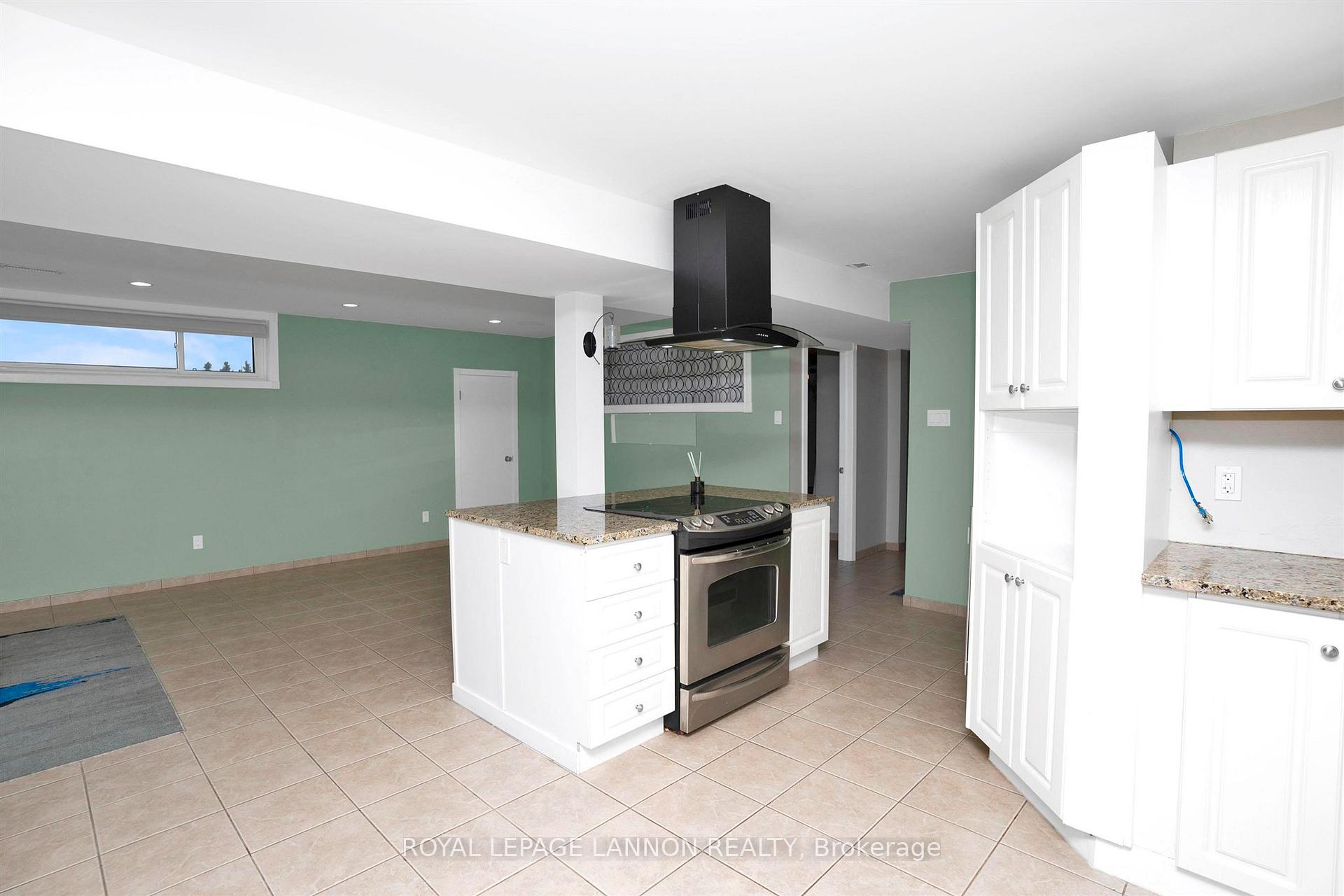 Photo 28 of 2028 Arthur Street E, Thunder Bay, Green Acres — HOMEH