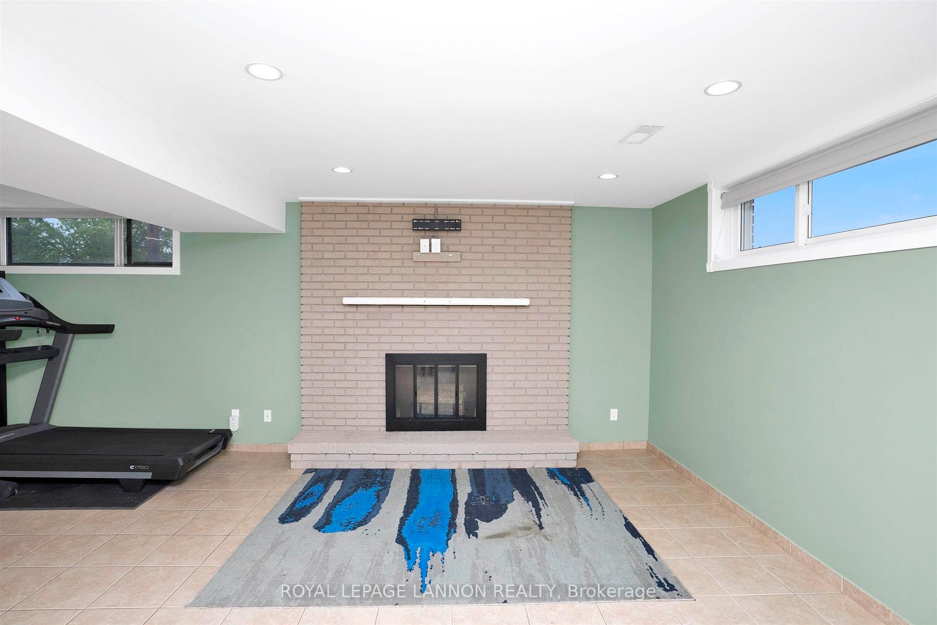 Photo 33 of 2028 Arthur Street E, Thunder Bay, Green Acres — HOMEH