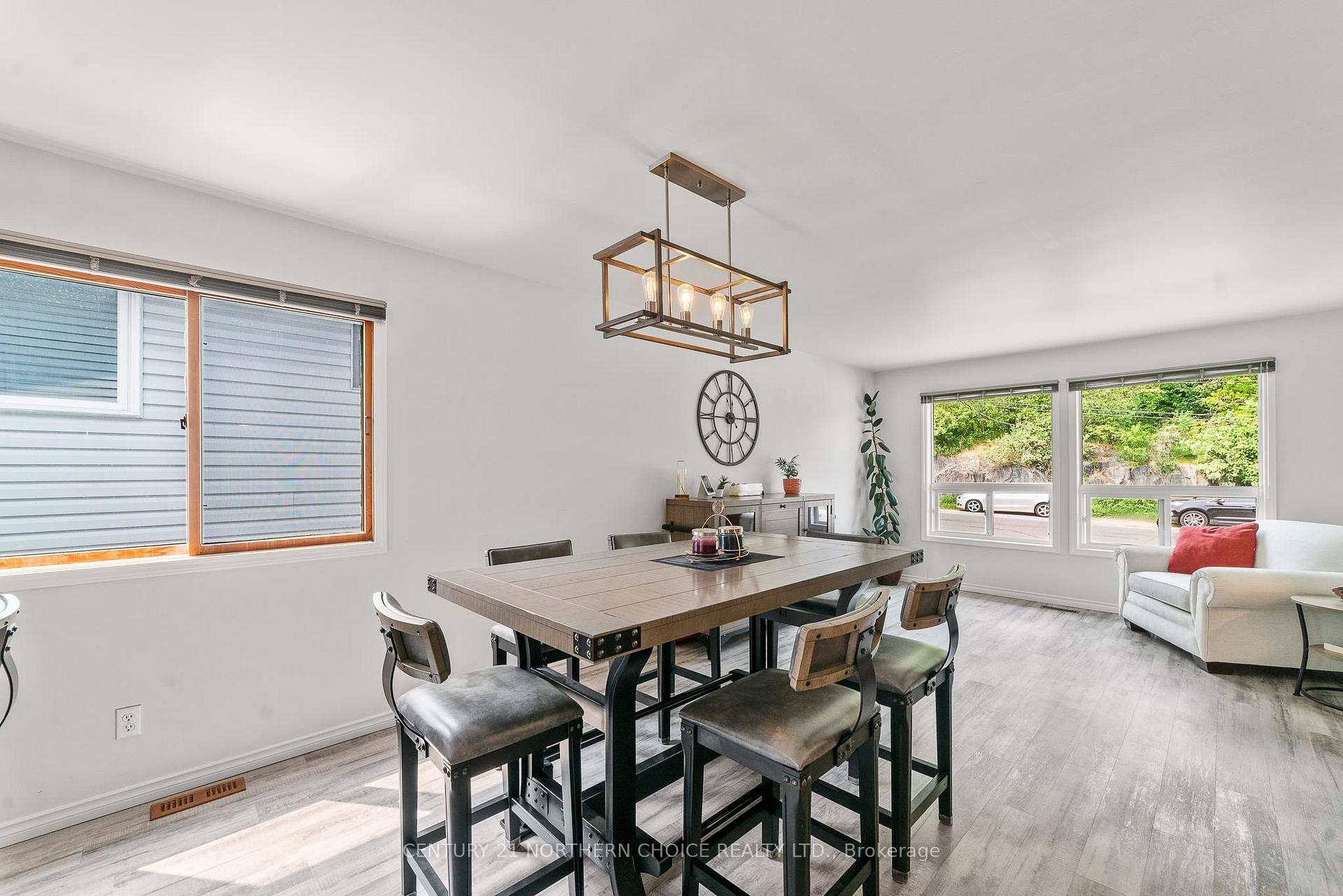 Photo 10 of 519 Eighth Avenue S, Kenora, Lakeside — HOMEH